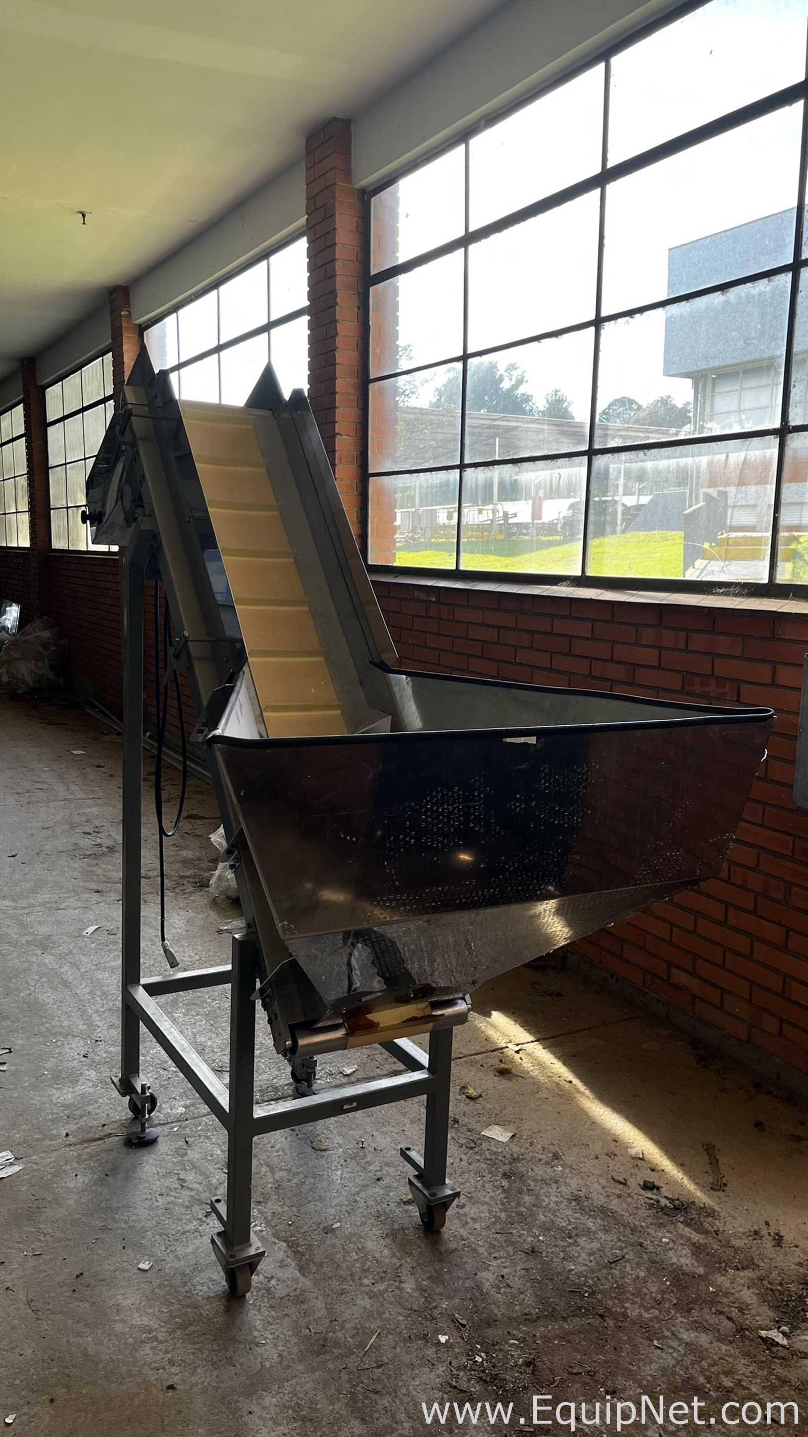 Alimentador Elevatório em Aço Inox