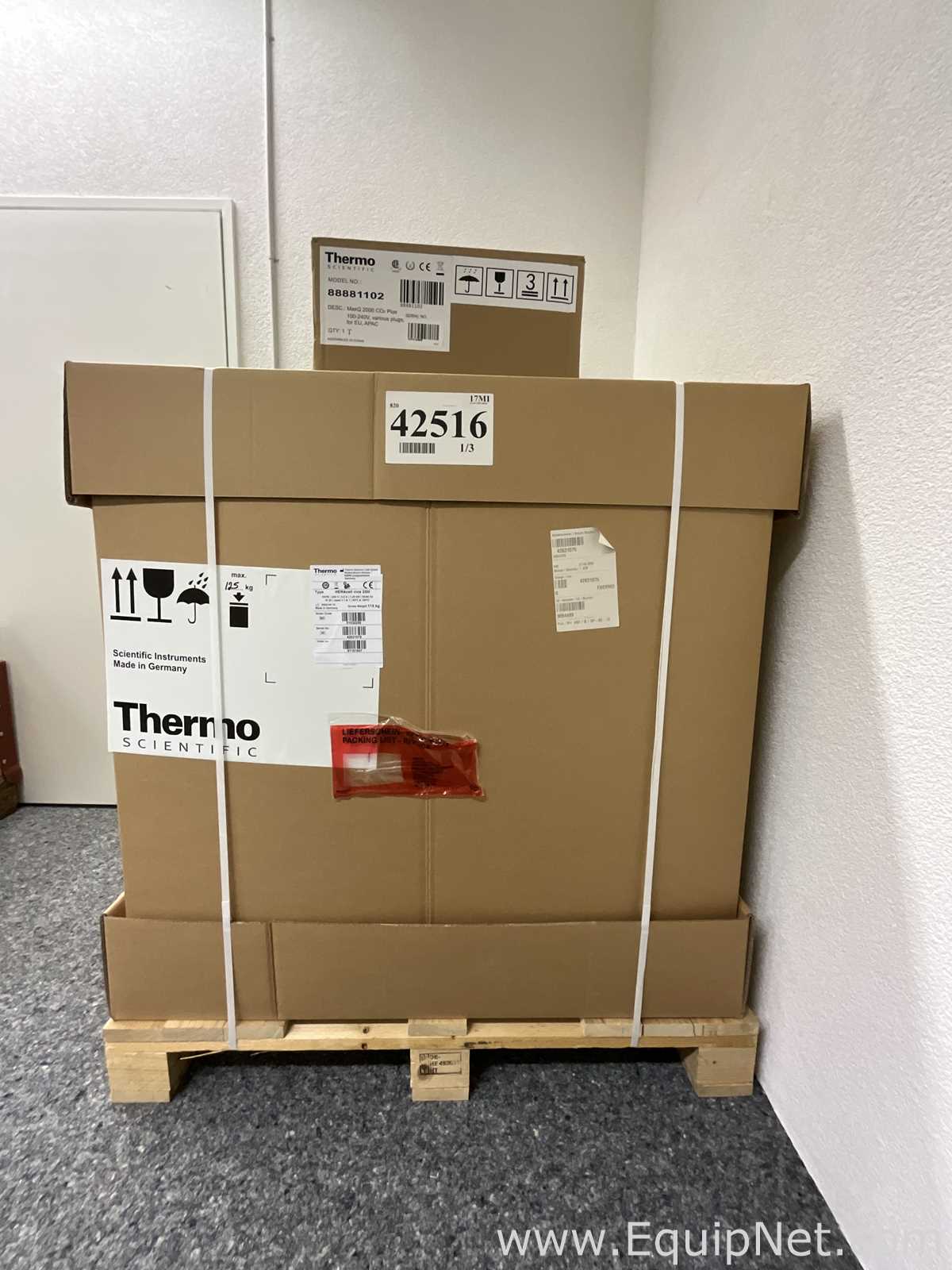 Unused Thermo Scientific HERAcell Vios 250i CO2 Incubator