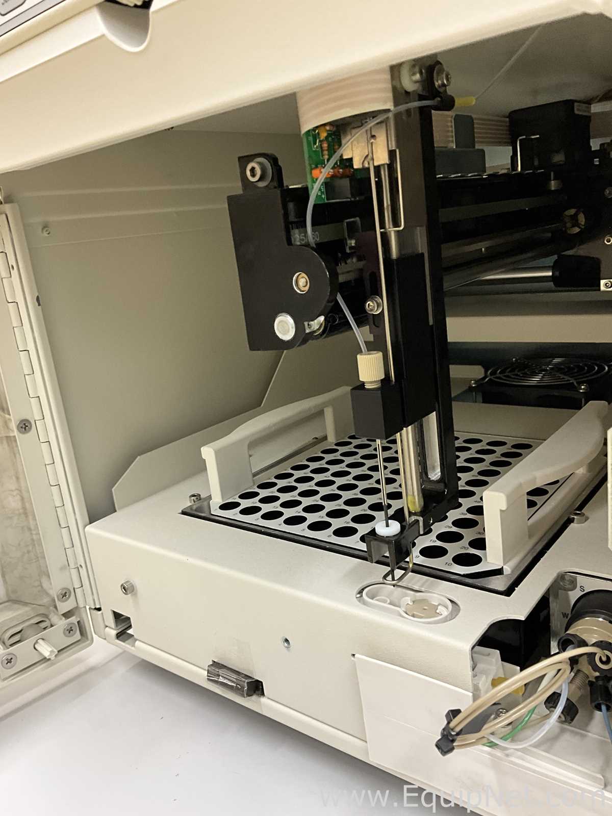 Dionex Corporation AS-1 Autosampler