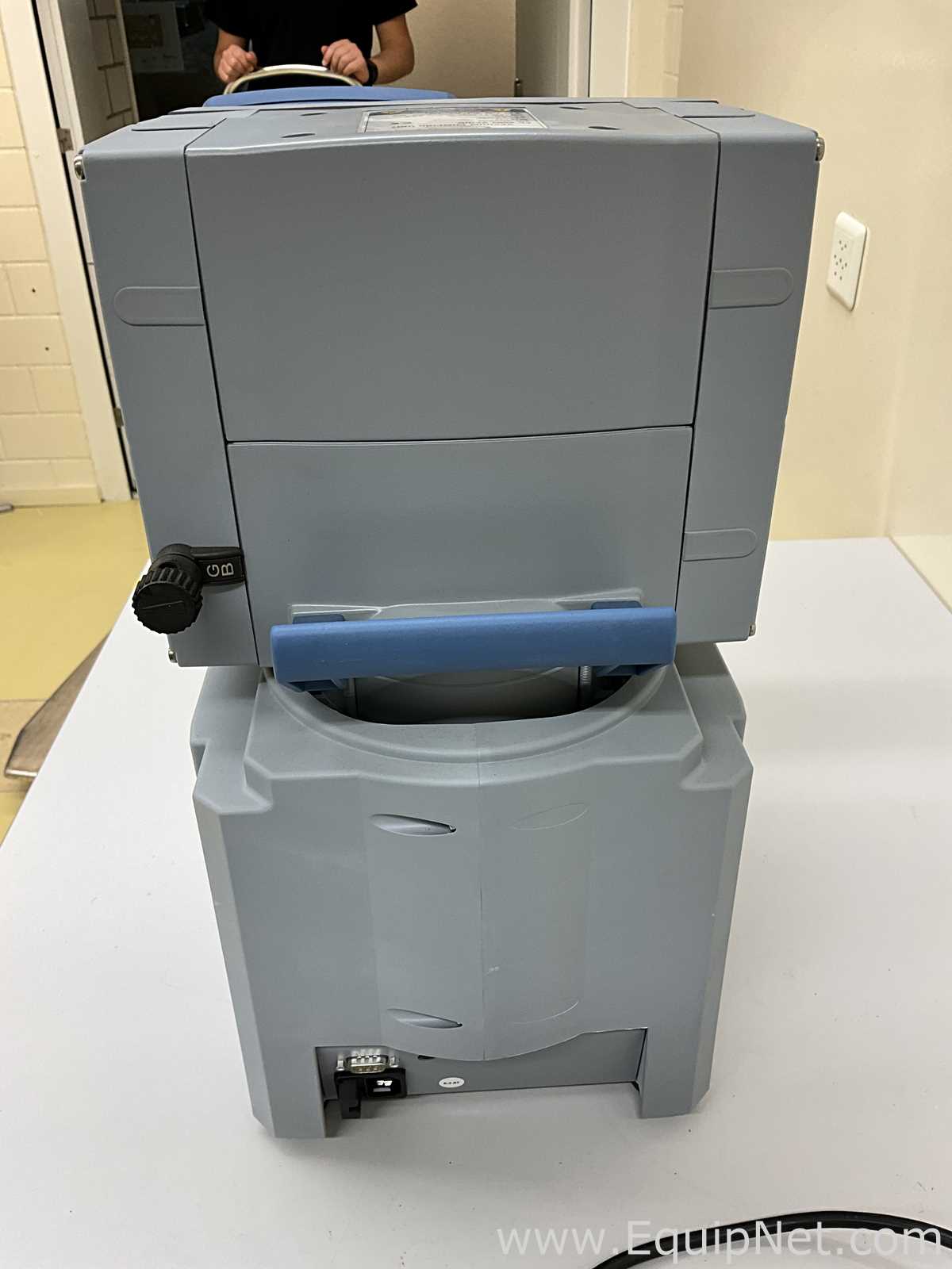 Vacuubrand PC 3003 Vario Chemistry Pumping Unit