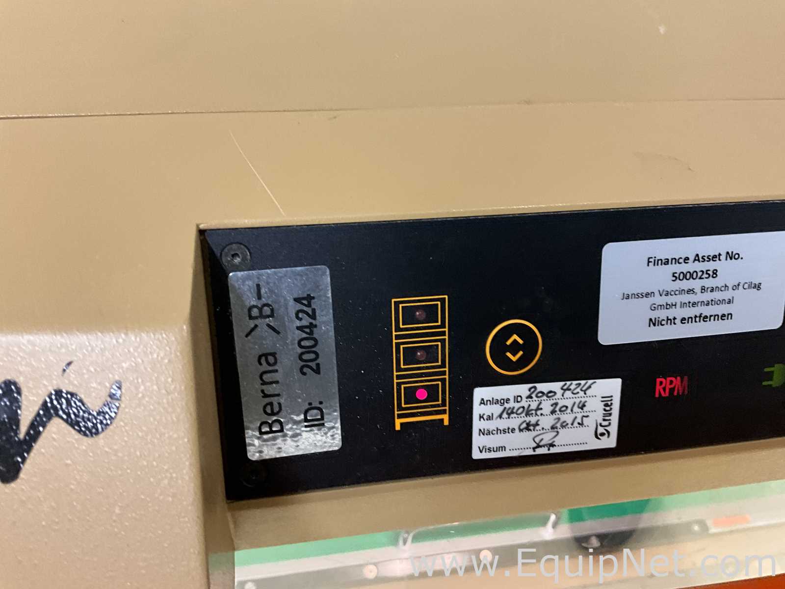 Incubadora Infors HT Multitron AJ118