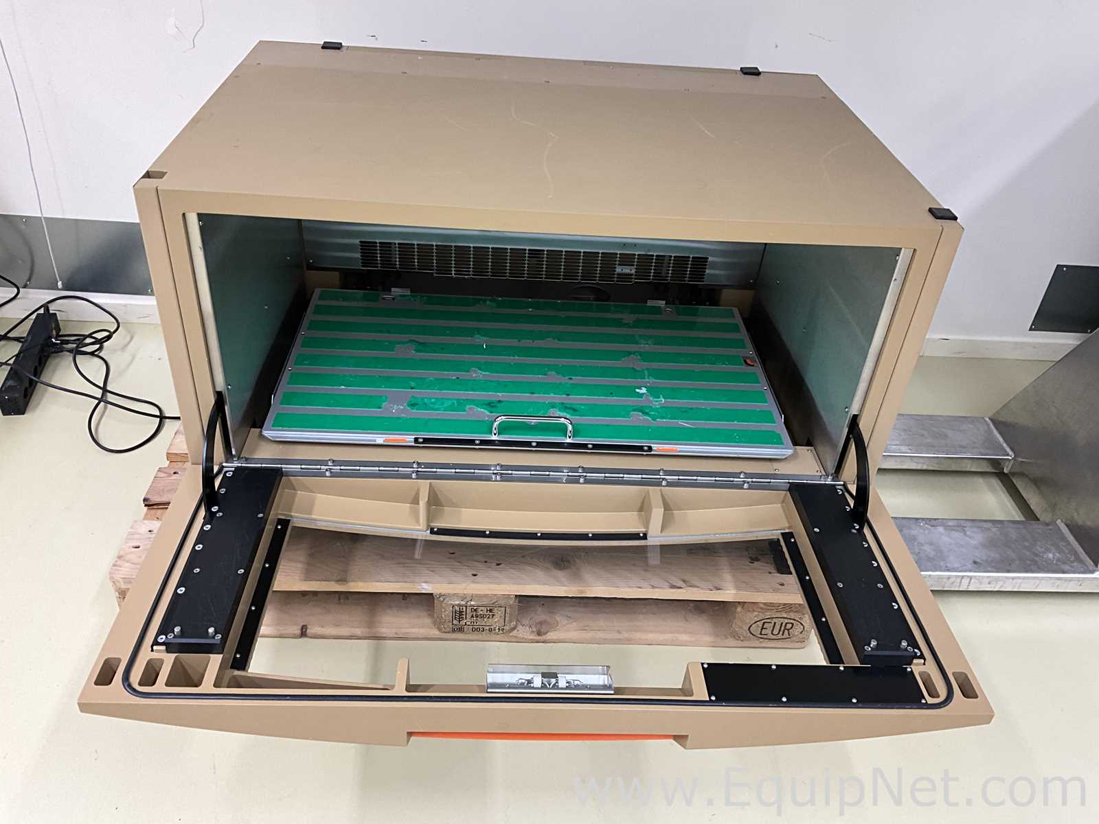 Incubadora Infors HT Multitron AJ118