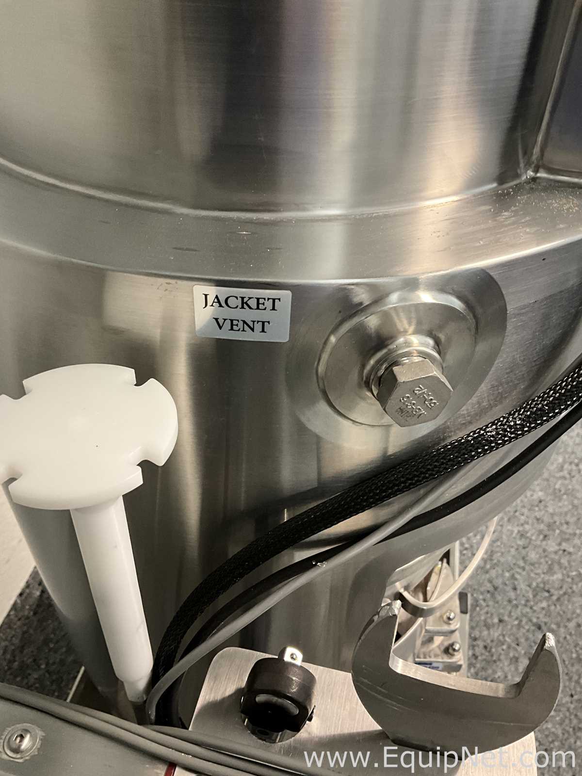 Thermo Scientific HyClone 50L Stainless Steel Single-Use Jacketed Bioreactor