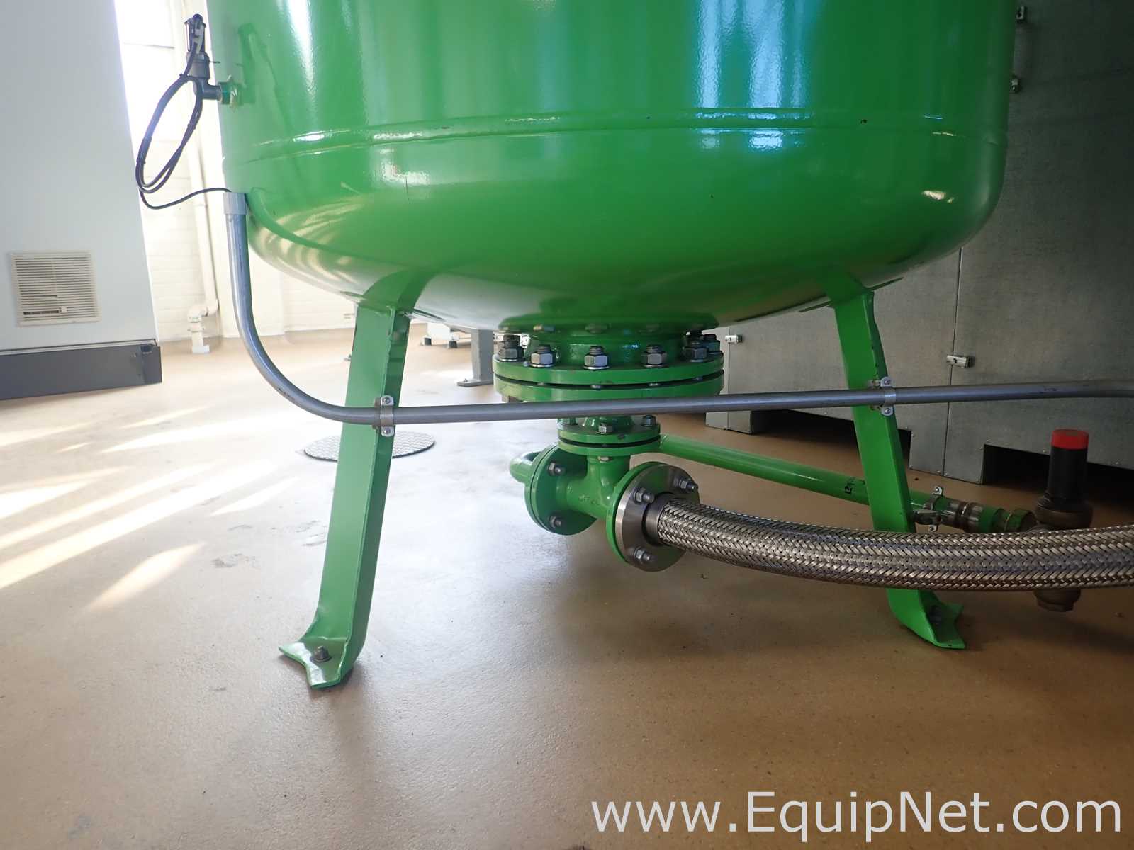 Emergency Water System - Refelx Refix DT5 Pressure Tank with Lowara 5SV09F015T Pump