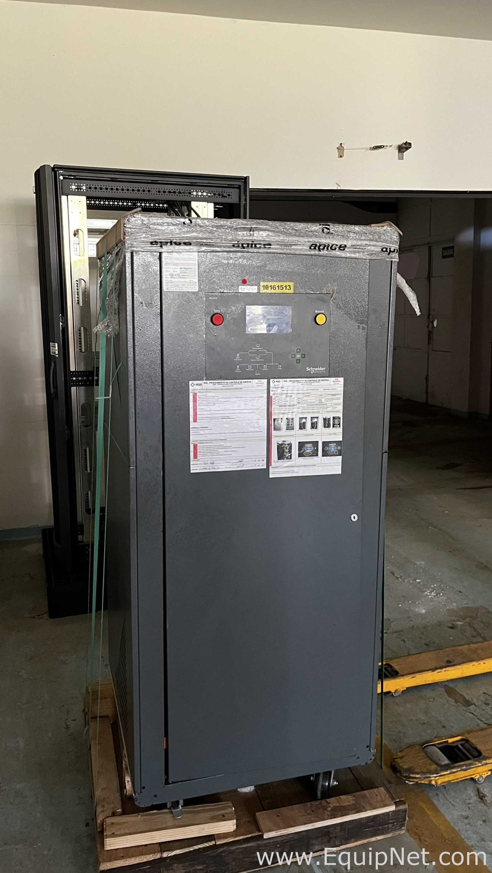 Línea de Fuente de Alimentación Schneider Electric Active 600