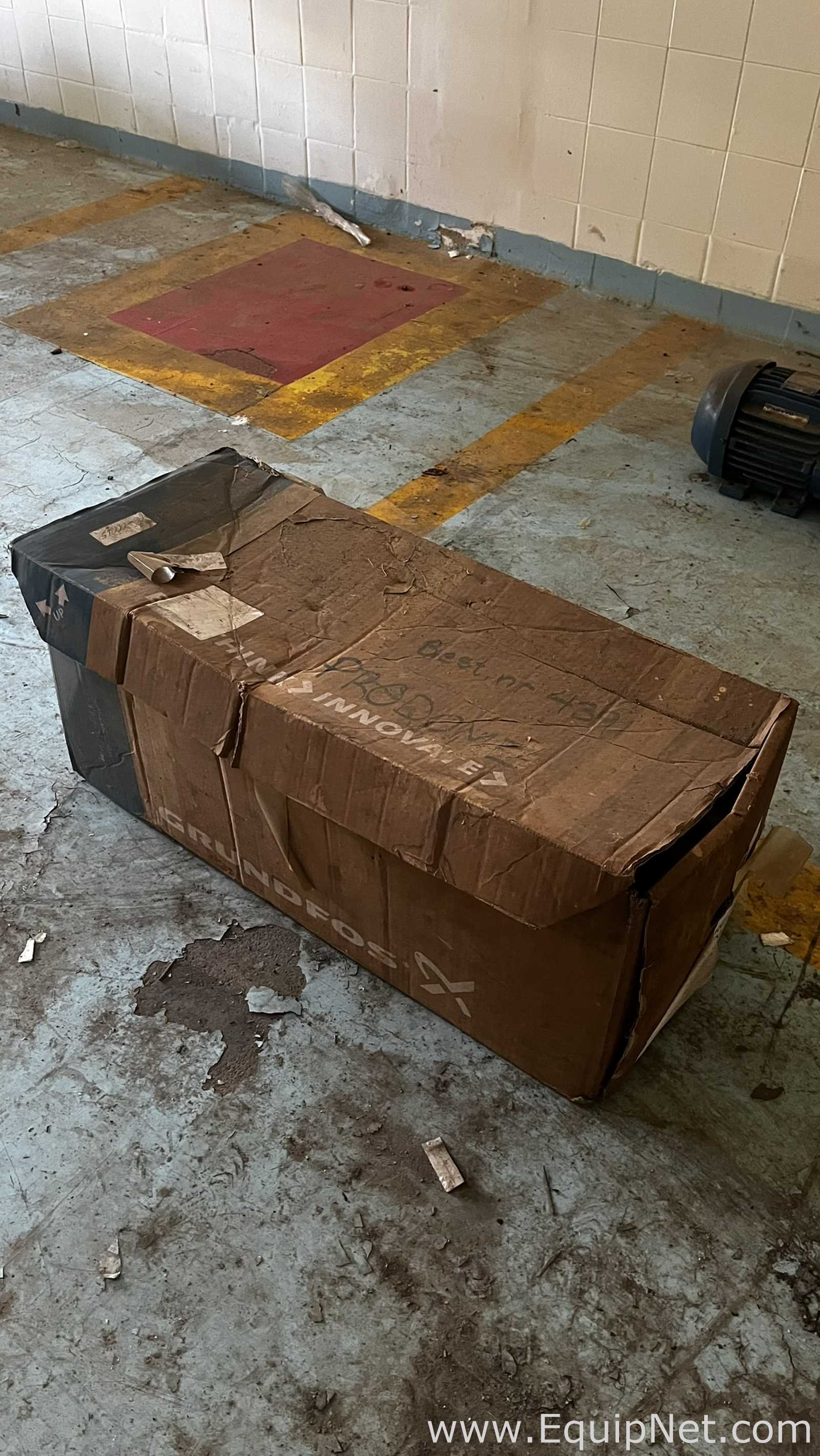 Bomba Centrífuga Multiestágio Grundfos A964912S1P10237