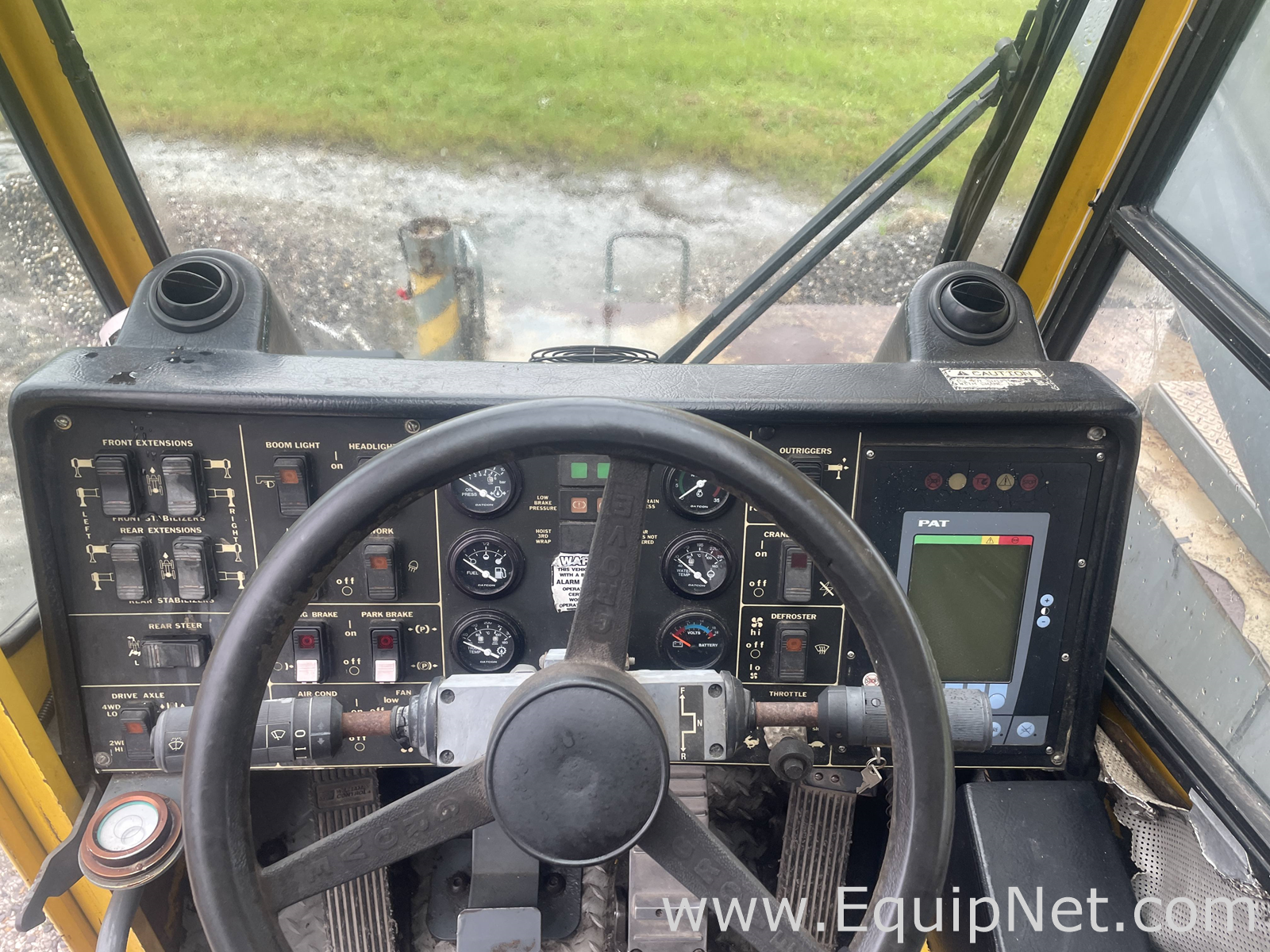 Grove RT650E Crane