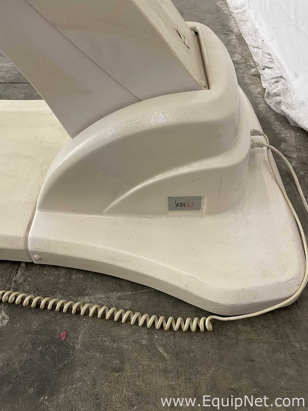 Skin Act Treatment Chair