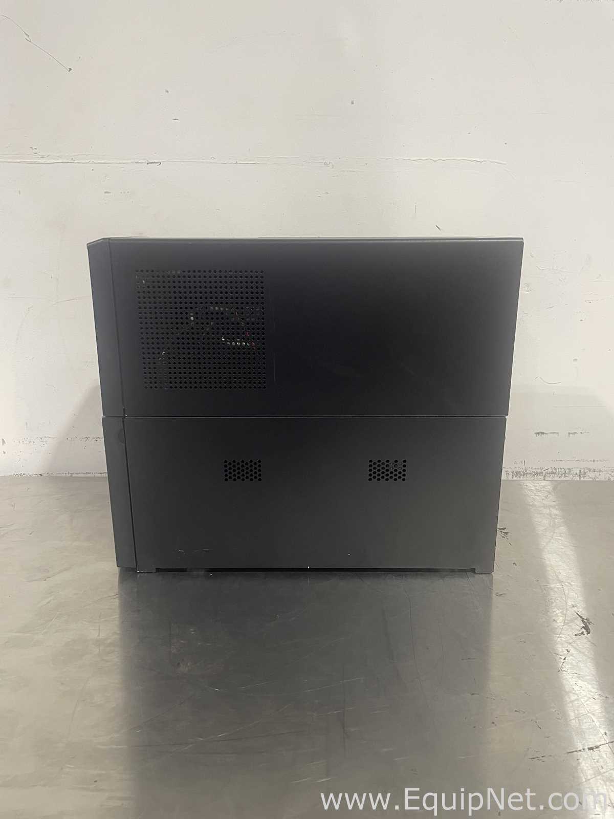 Equipamento de Computação APC Smart UPS 3000