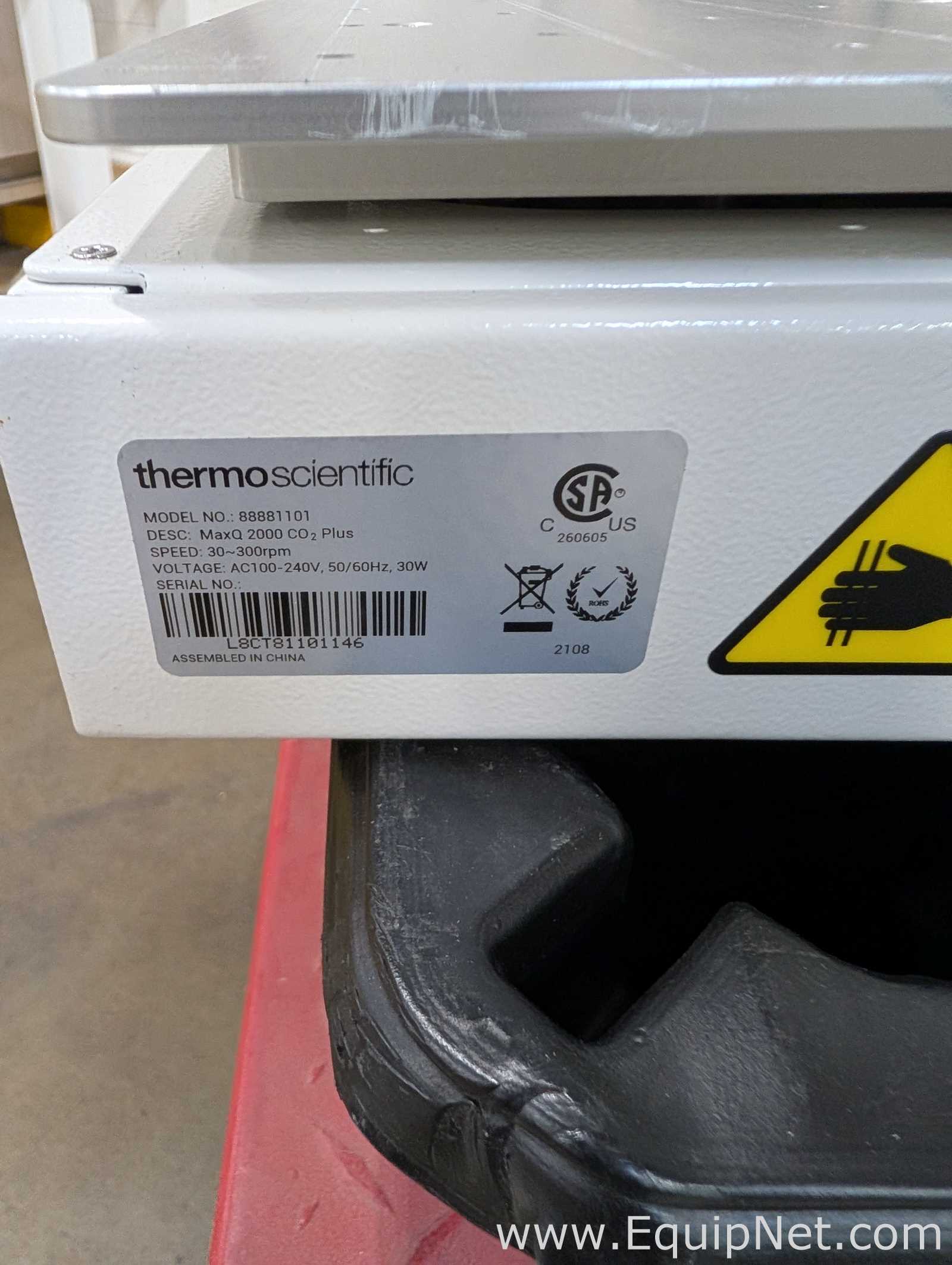 Lot of 3 Thermo Scientific 88881101 MaxQ 2000 C02 Plus Shaker