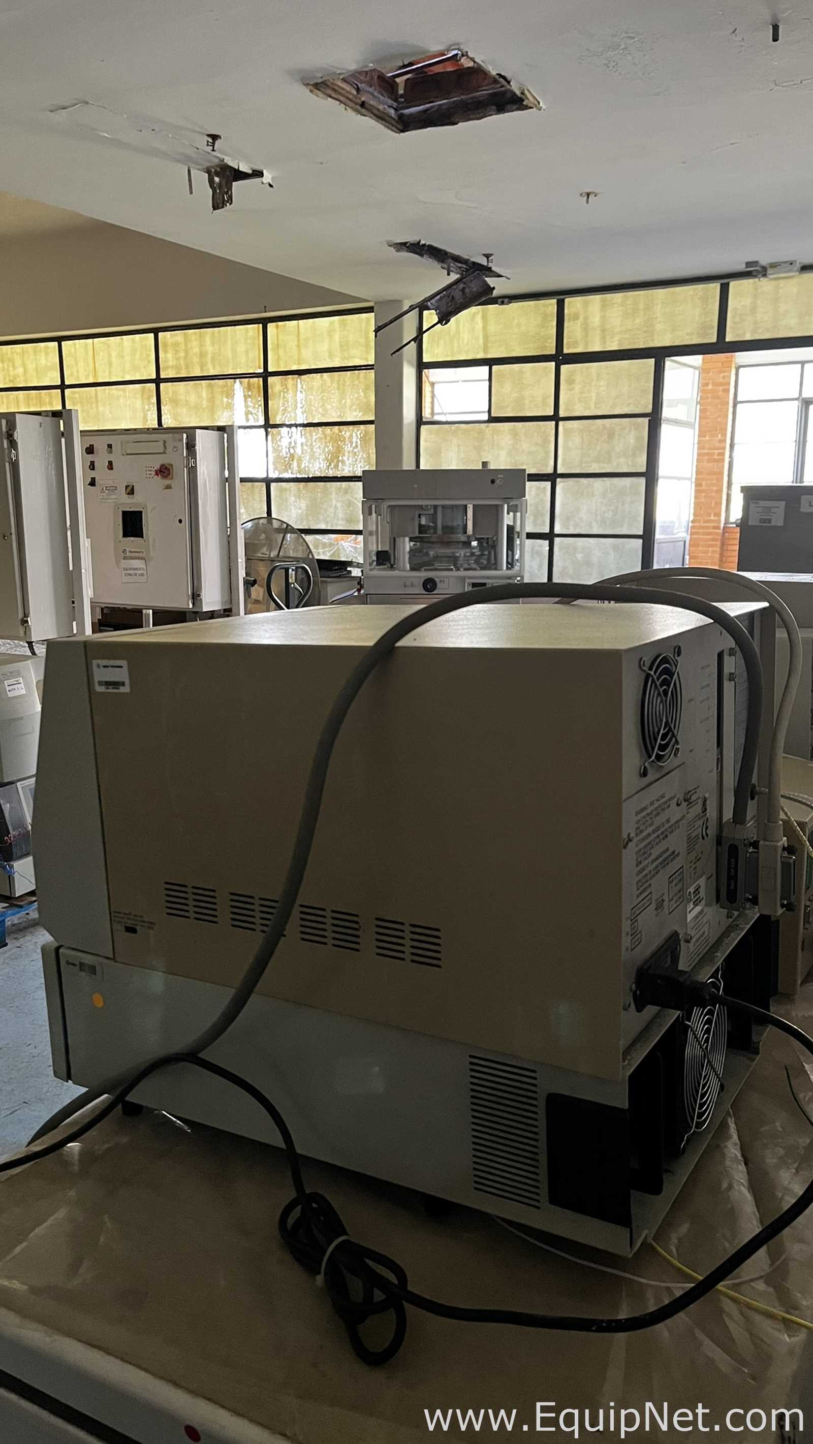 Sistema HPLC Waters Modular com Detector UV e Gradiente Binário