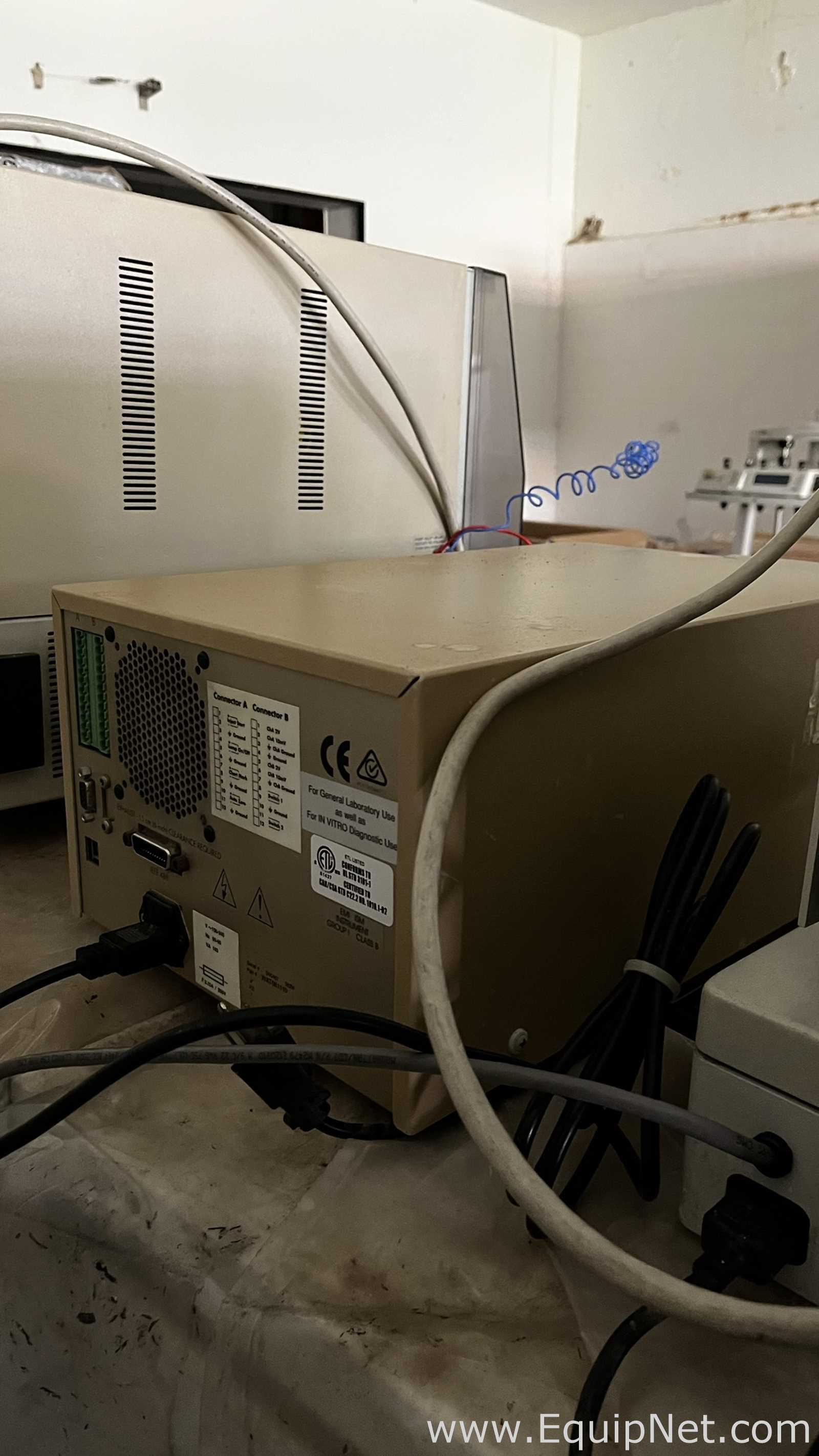 Sistema HPLC Waters Modular com Detector UV e Gradiente Binário