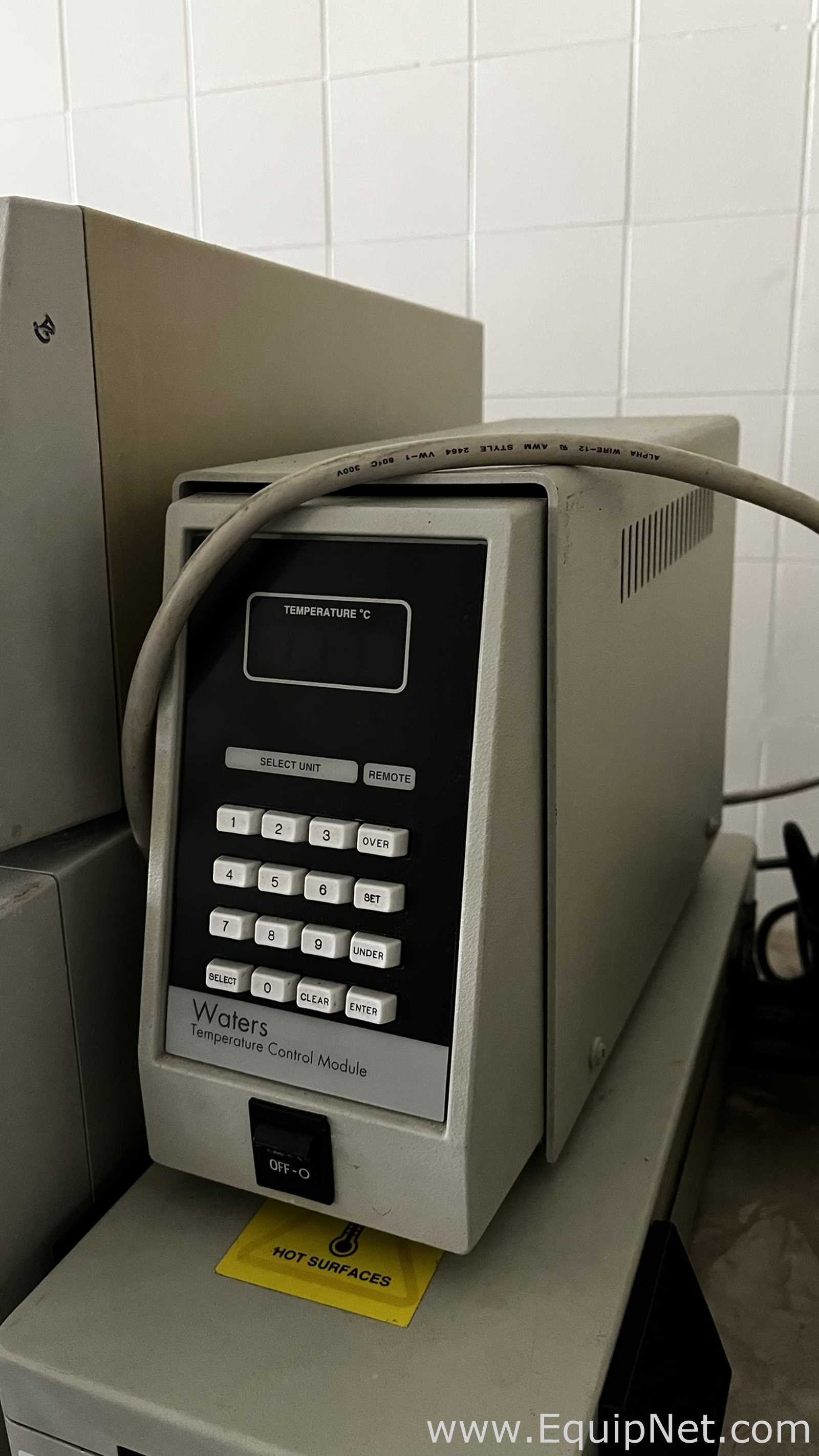 Sistema HPLC Waters Modular com Detector UV e Gradiente Binário