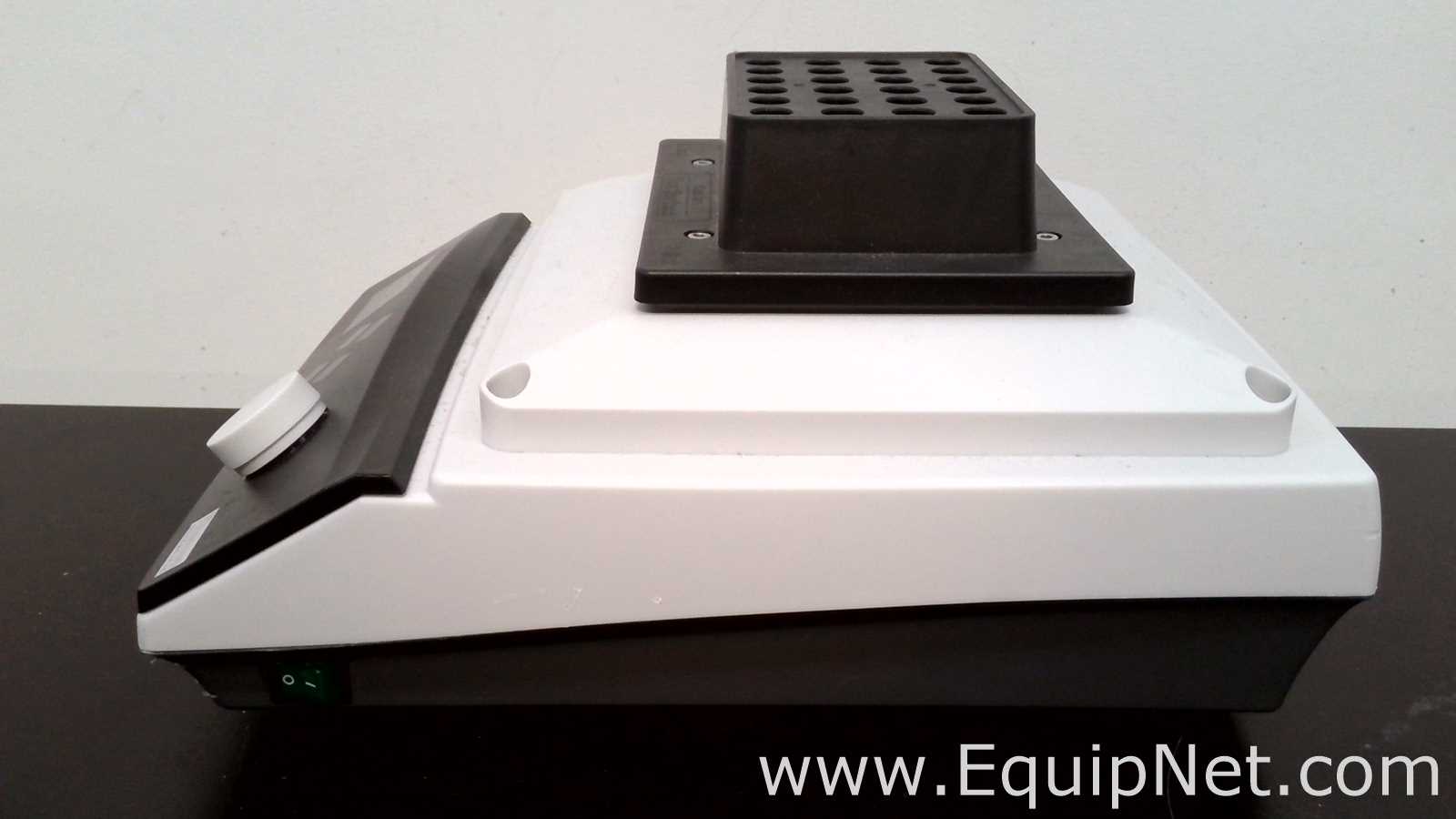 Lote de 2 Baño Seco / Bloque Caliente Thermo Scientific 