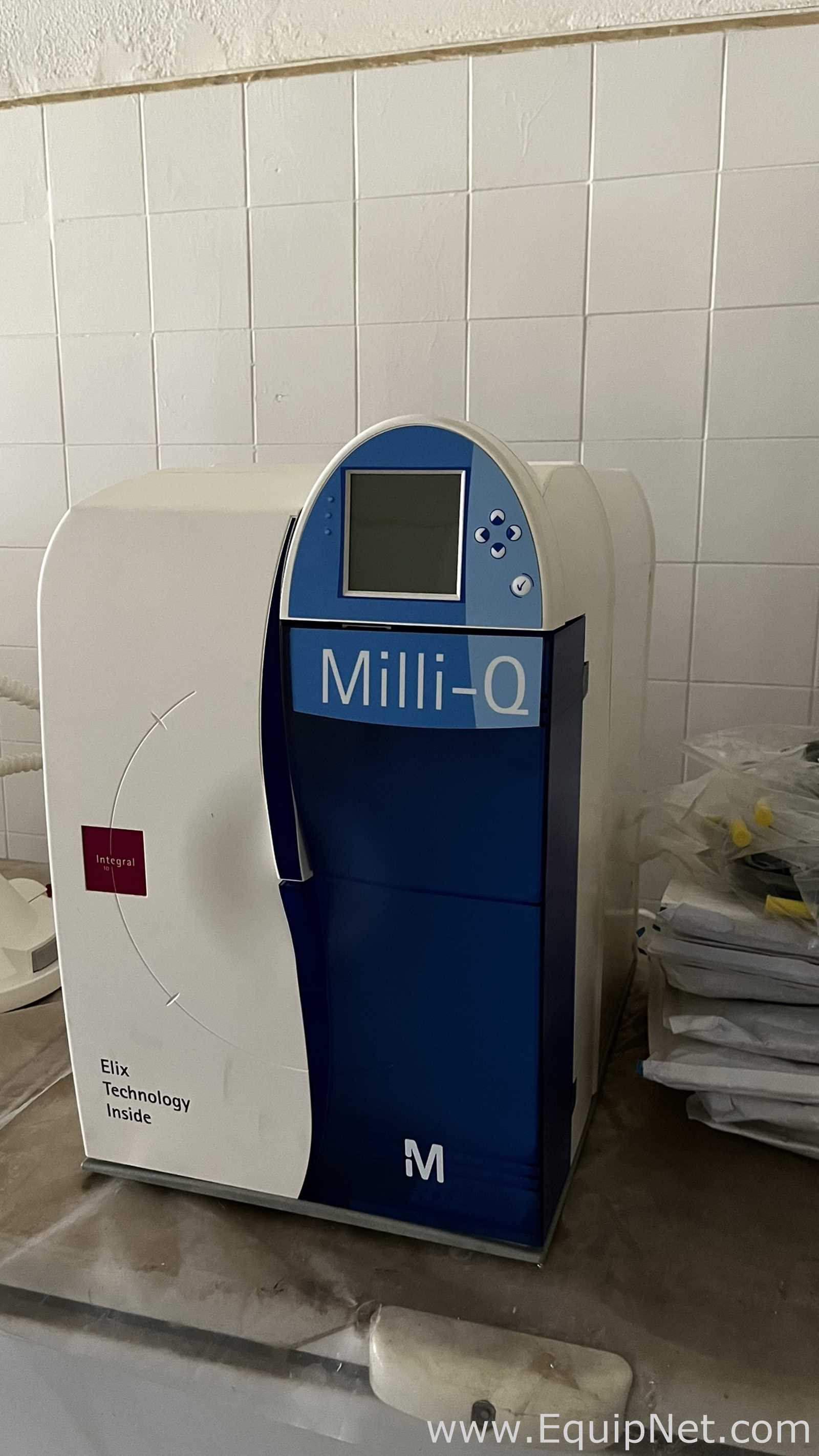 Millipore Milli-Q Integral 10 Water Purification System, E-Pod Pure Water Dispenser and 60 L Tank