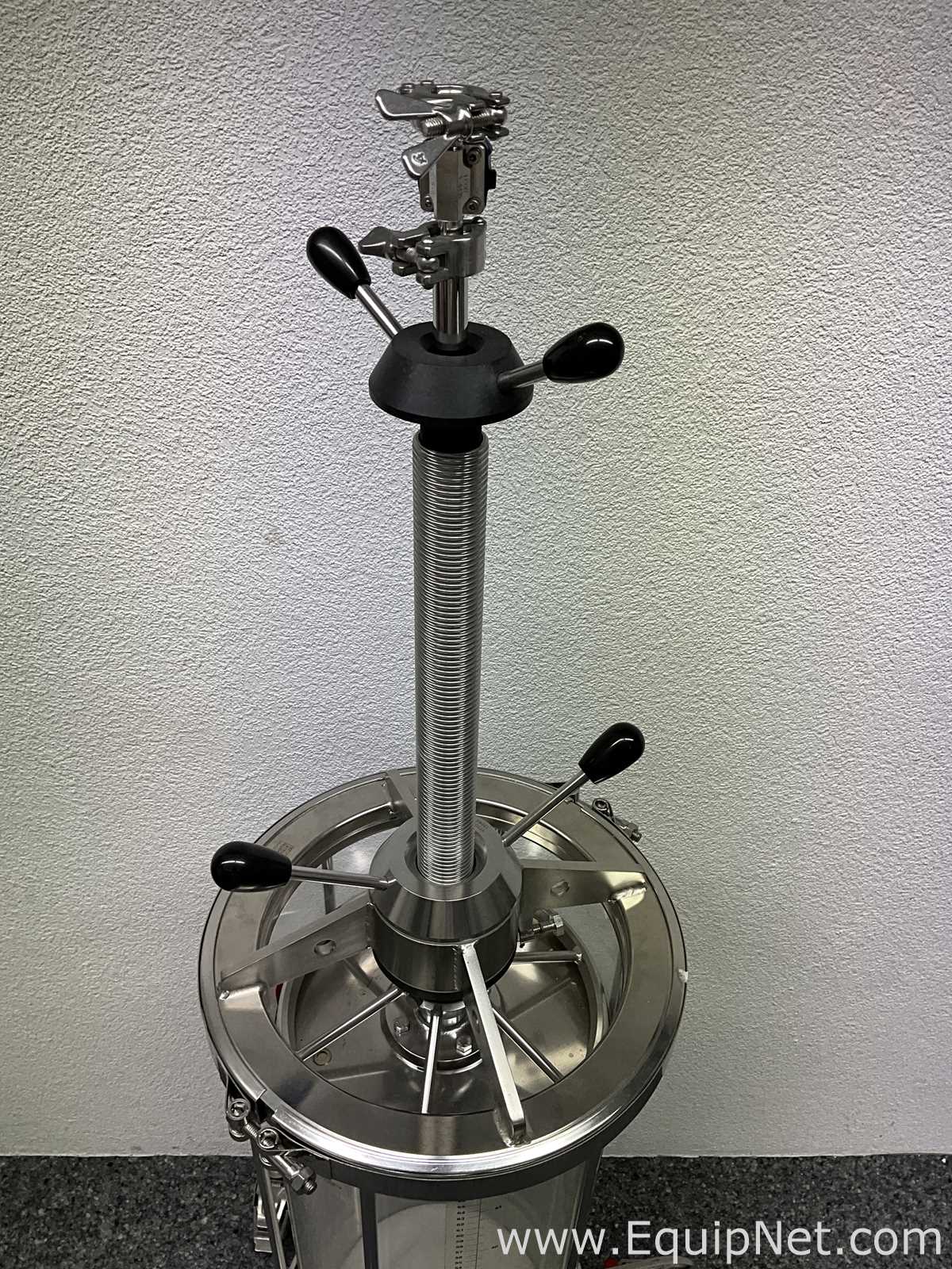 Amersham Pharmacia Biotech Inc BPG 300/750 Chromatography Column