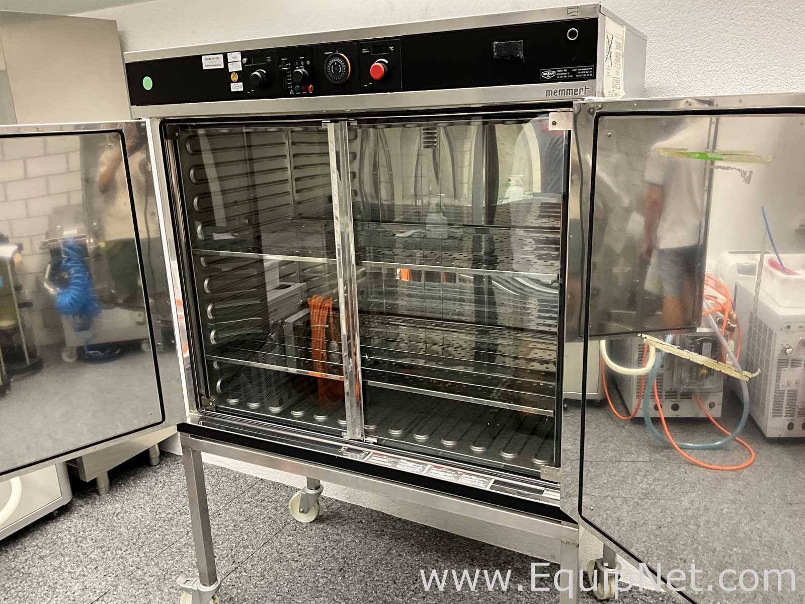 Memmert GmbH and Co. KG BP 700 Incubator