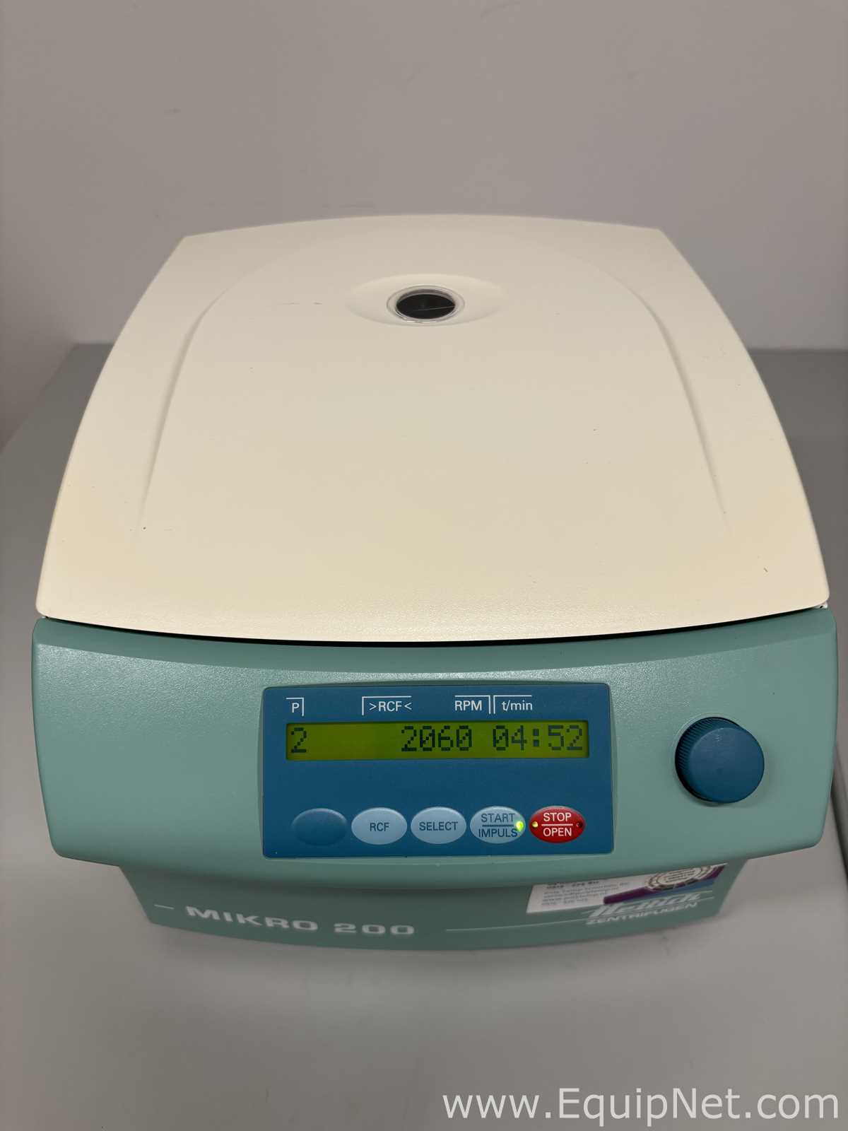 Hettich Mikro 200 Centrifuge
