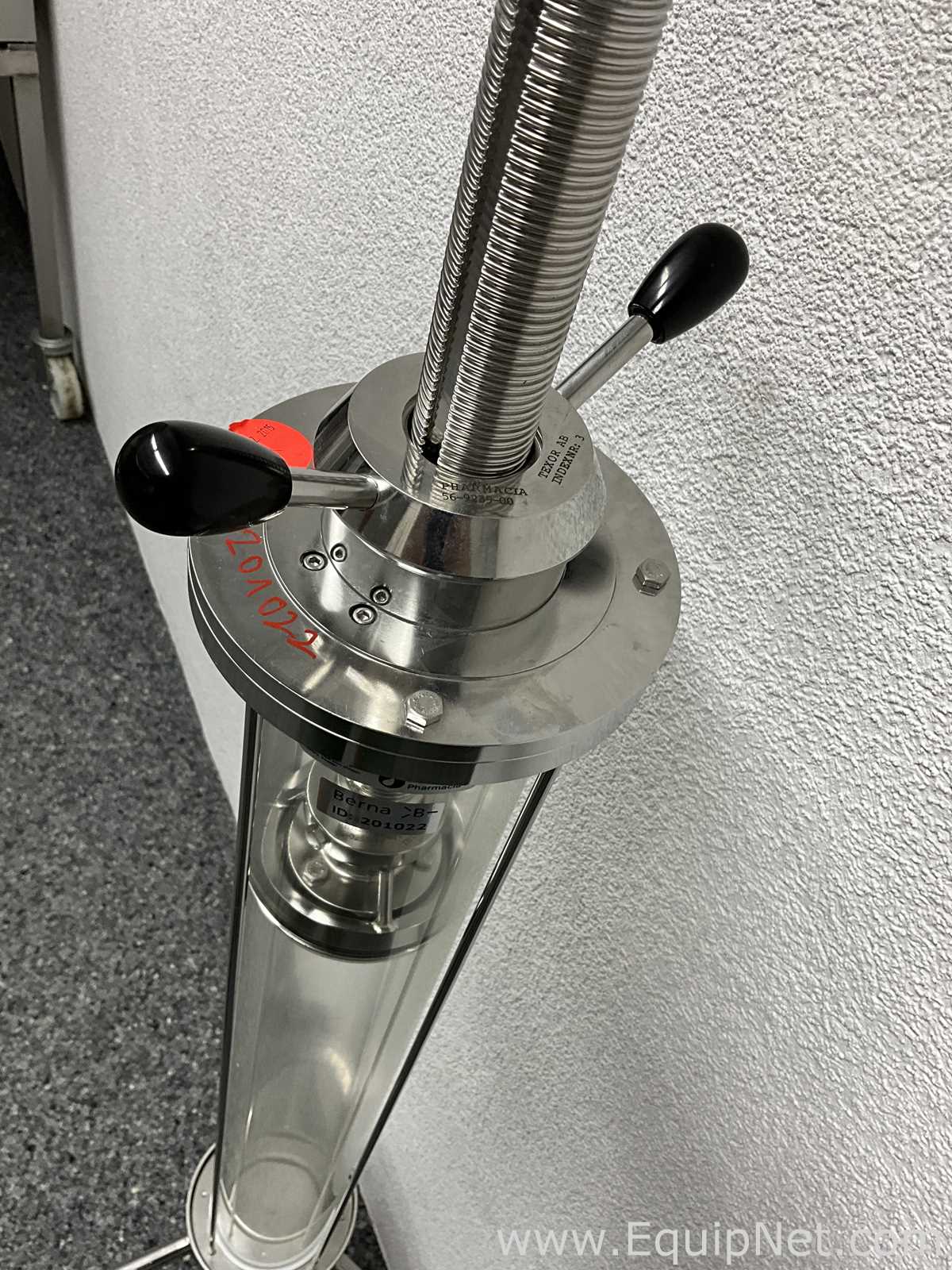 Amersham Pharmacia Biotech Inc BPG 100/950 8 Litre Chromatography Column
