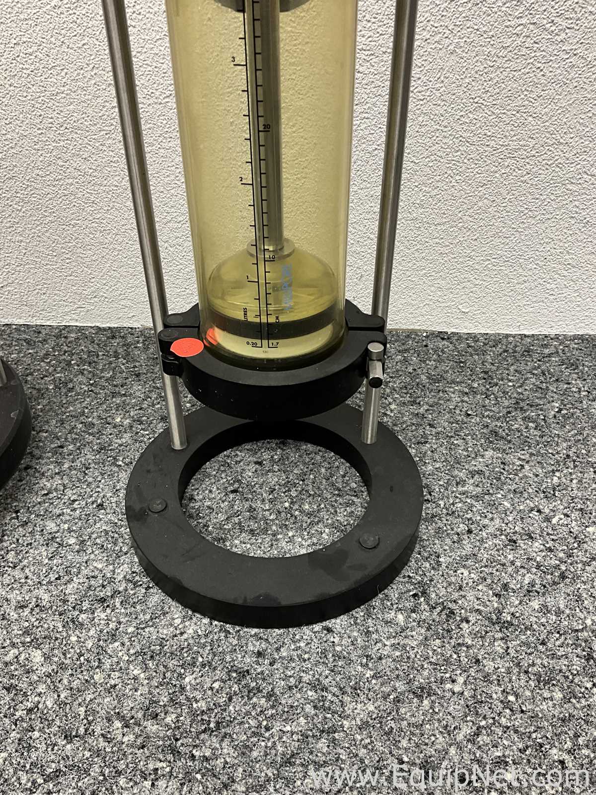 Millipore Vantage 250/500 and 150/500 Chromatography Columns