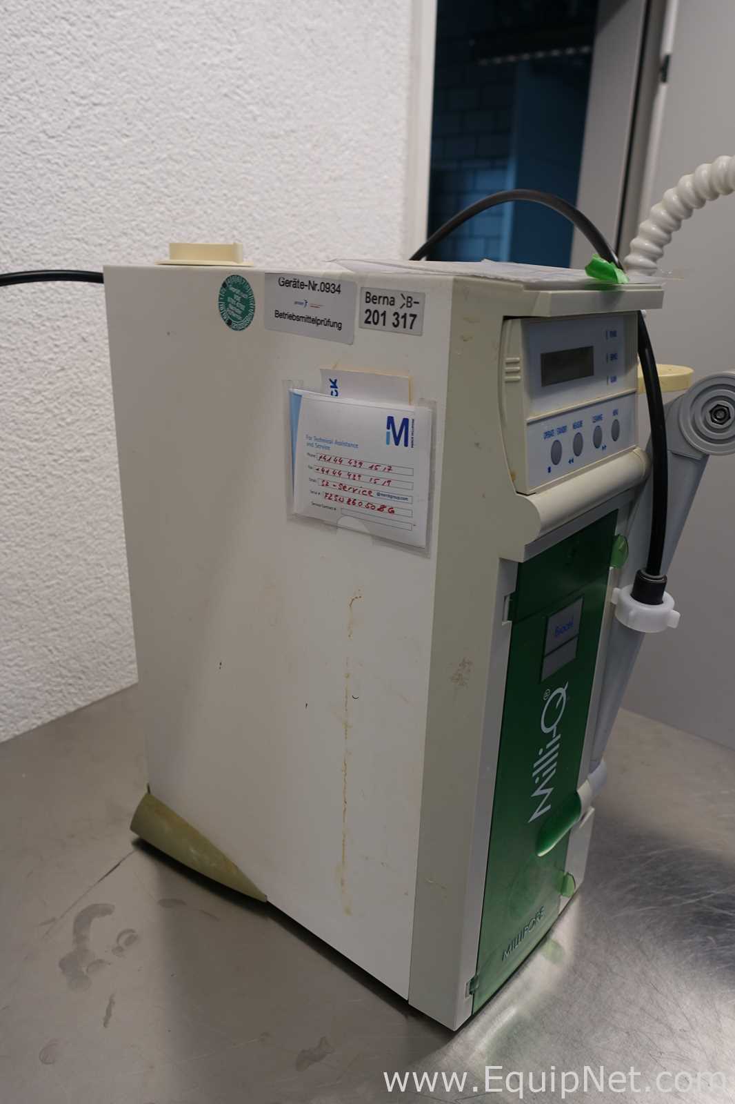 Sistema de Purificação e Destilação de Água Millipore Milli-Q Biocel