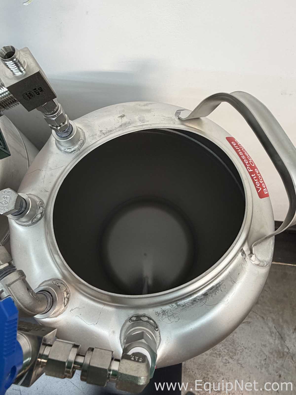Lot of 6 Alloy Products Corp 20L Pressure Vessels