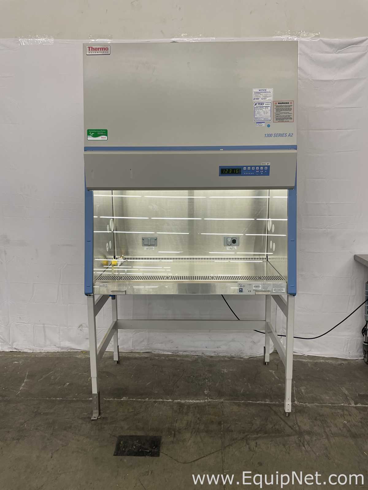 Cabina de Seguridad Biológica Thermo Scientific 1375