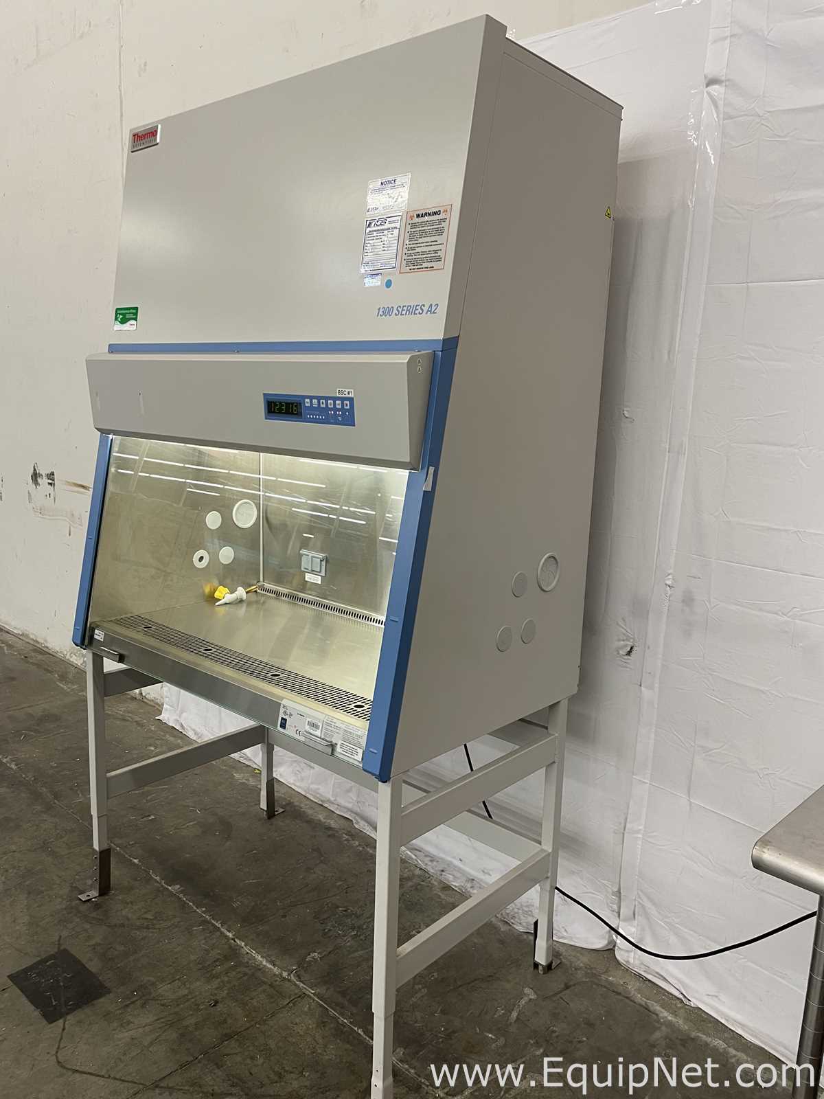Cabina de Seguridad Biológica Thermo Scientific 1375