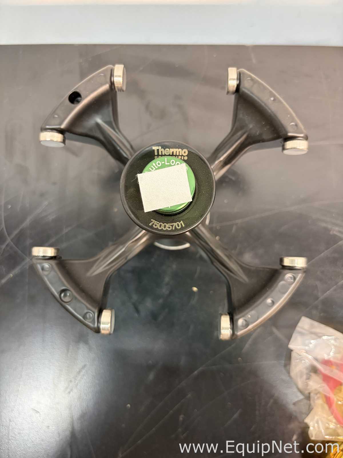 Centrífuga para laboratorio Thermo Fisher Scientific AccuSpin 24C