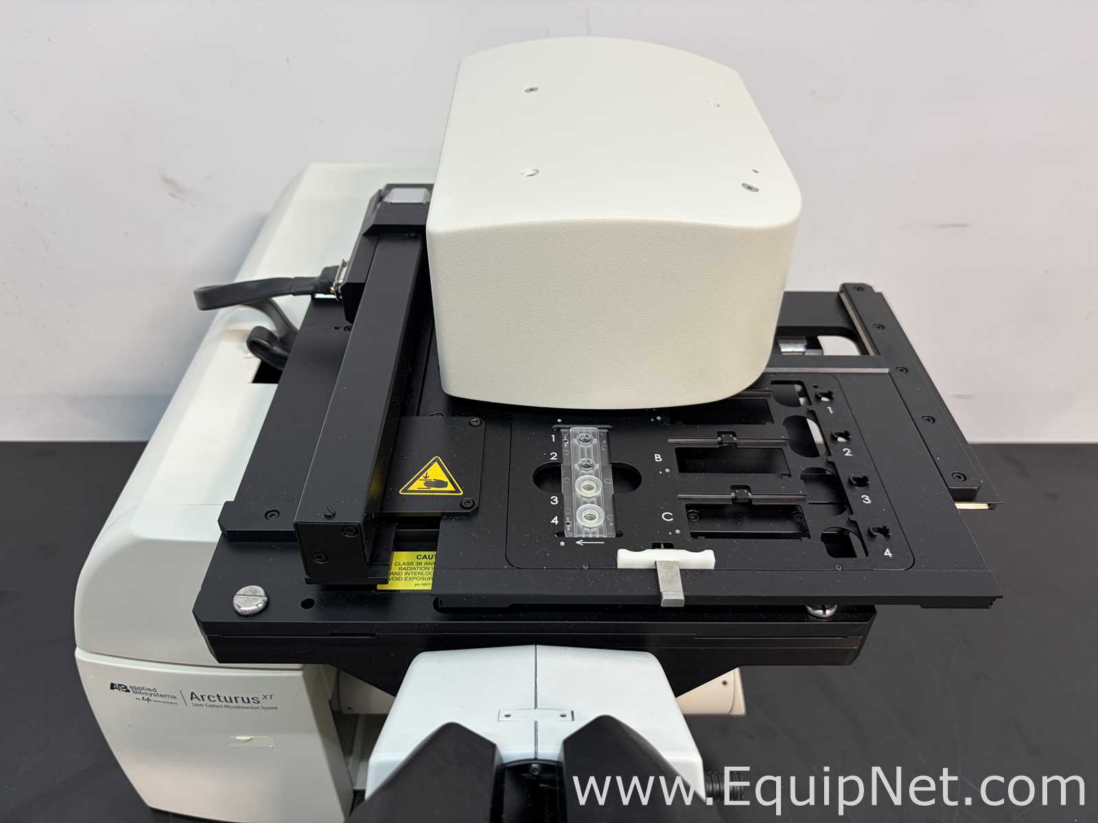 Microscopio Applied Biosystems ArcturusXT Microdissection Instrument