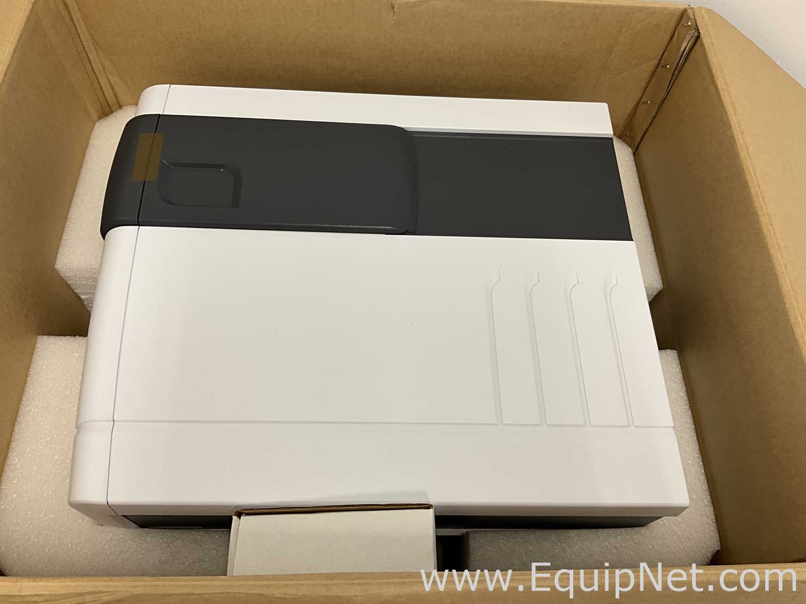 Unused Agilent Technologies Cary 60 UV-Vis Spectrophotometer