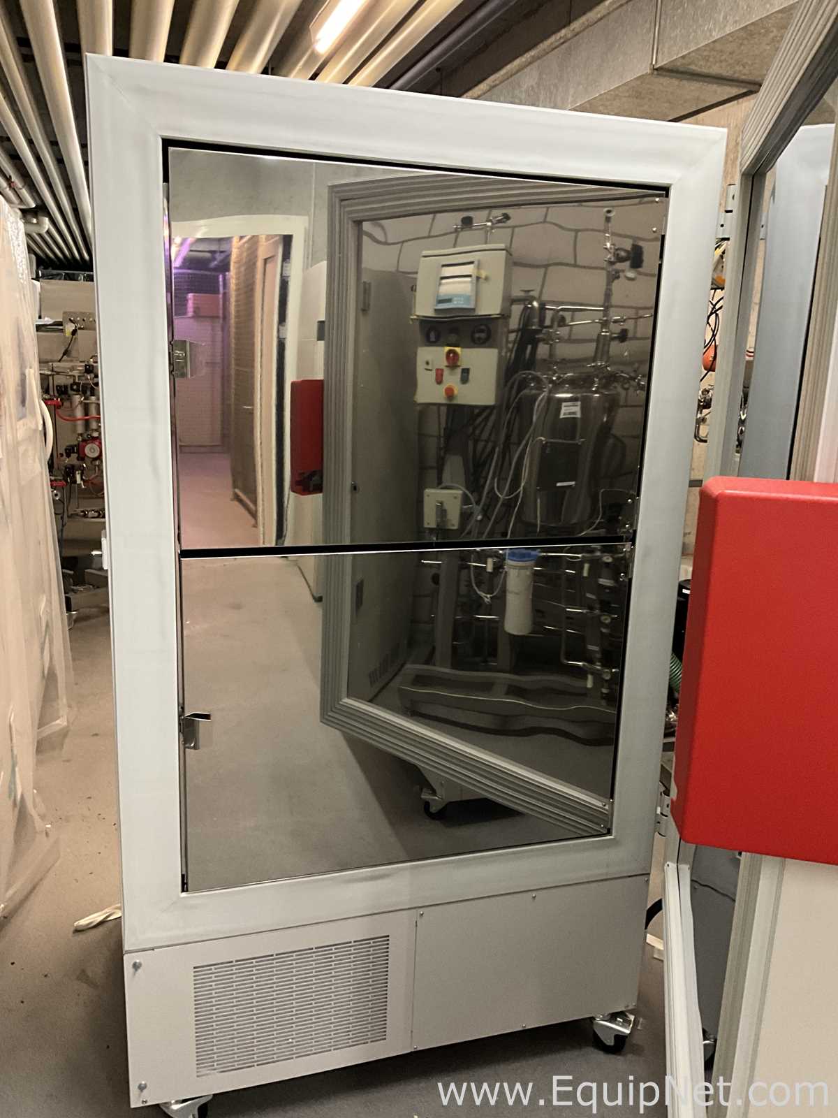 Freezer Binder UFV700