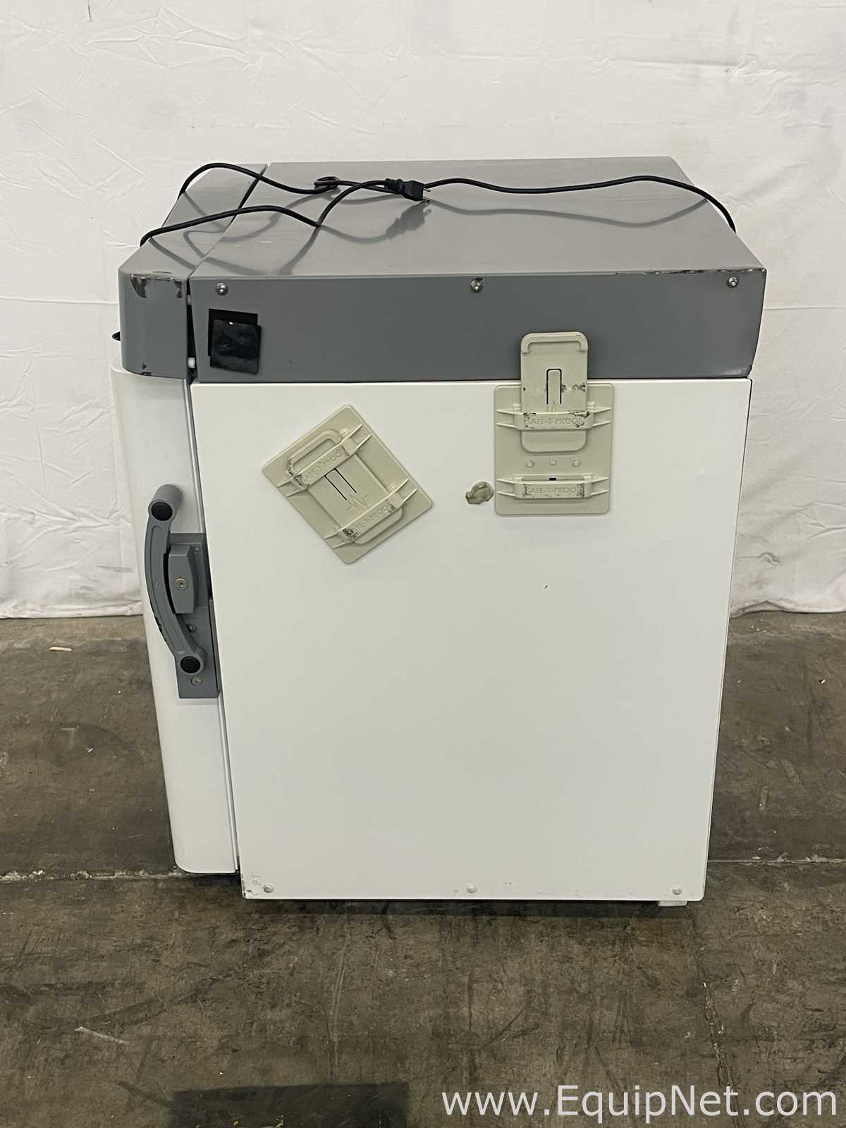Congelador Stirling Ultracold  SU105UE