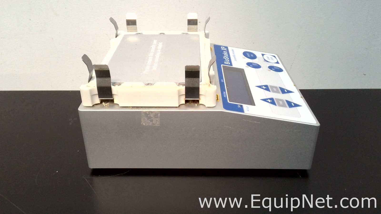 Q Instruments BioShake XP Microplate Shaker