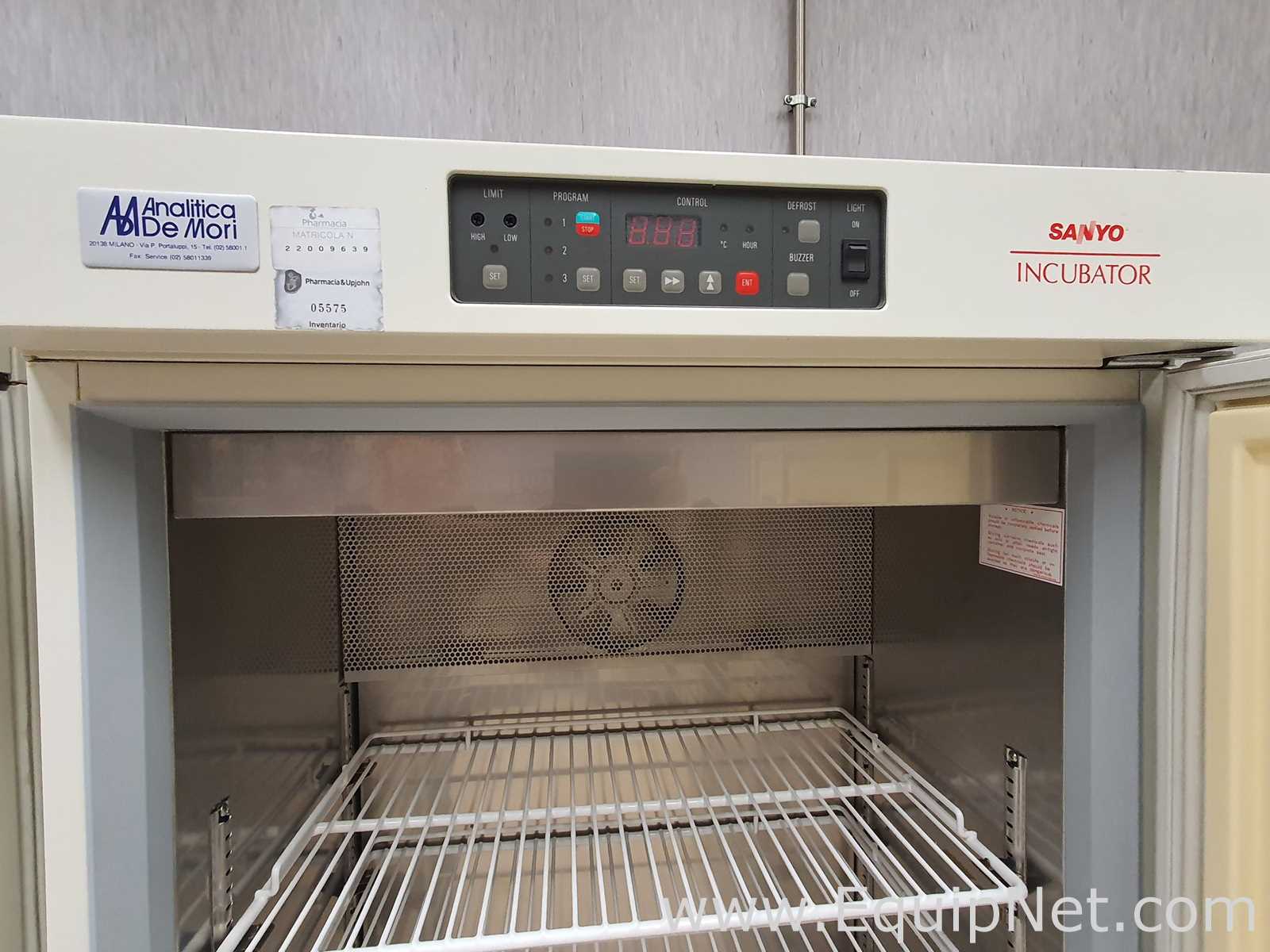 Sanyo MIR-253 Incubator