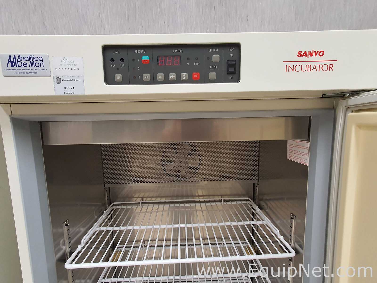 Sanyo MIR-253 Incubator
