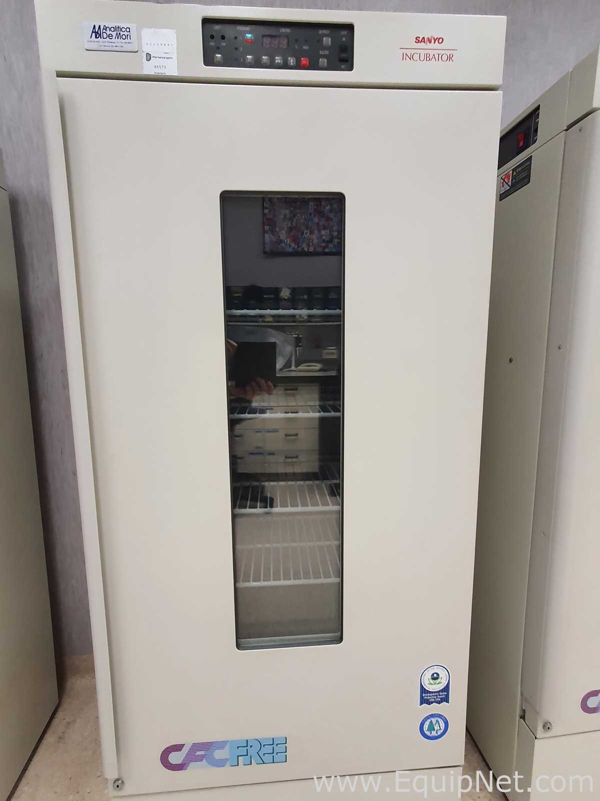Sanyo MIR-253 Incubator