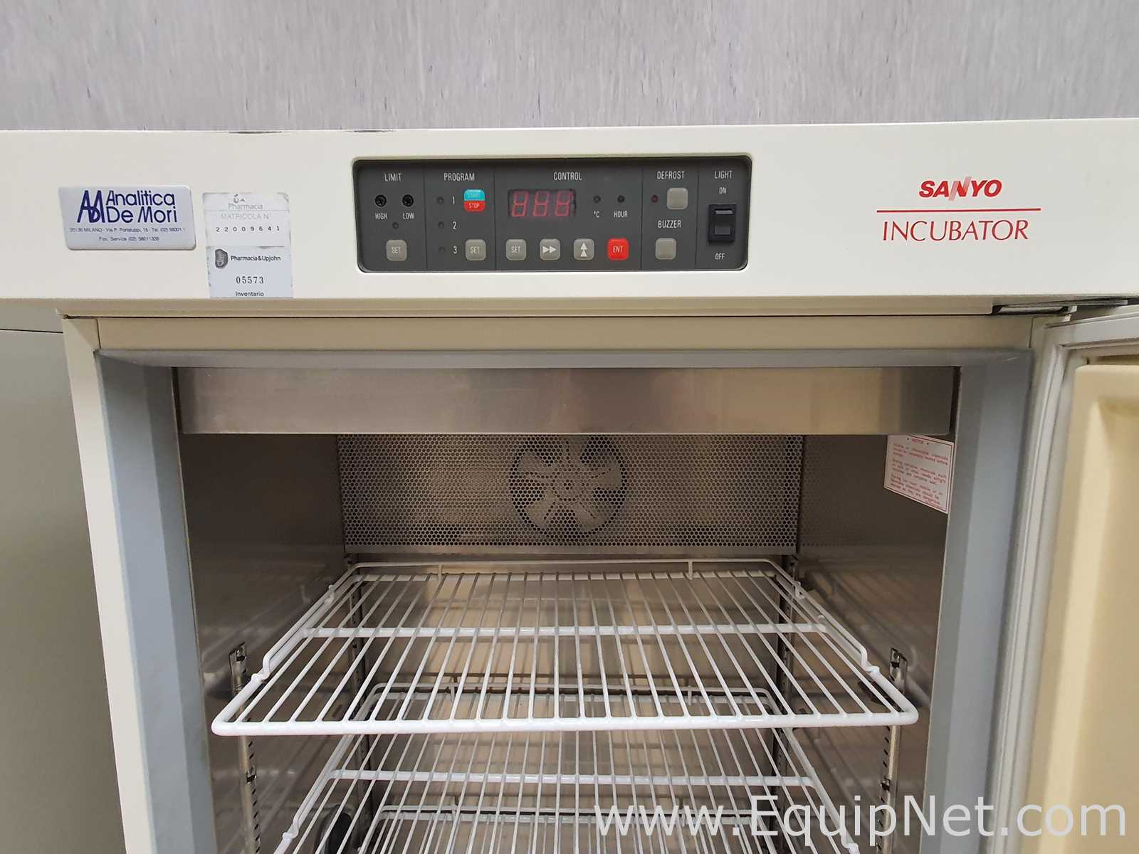Sanyo MIR-253 Incubator