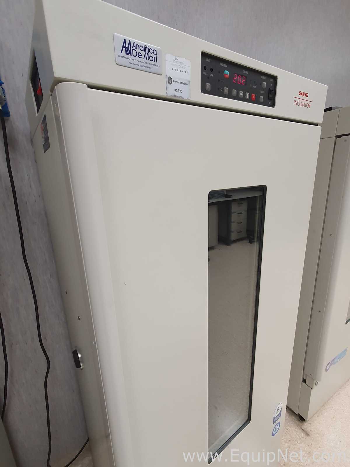 Sanyo MIR-253 Incubator