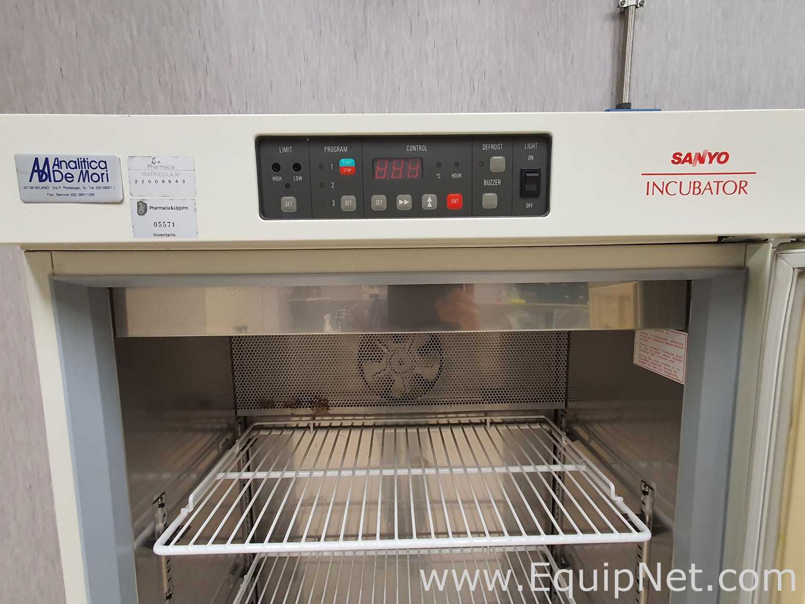 Sanyo MIR-253 Incubator