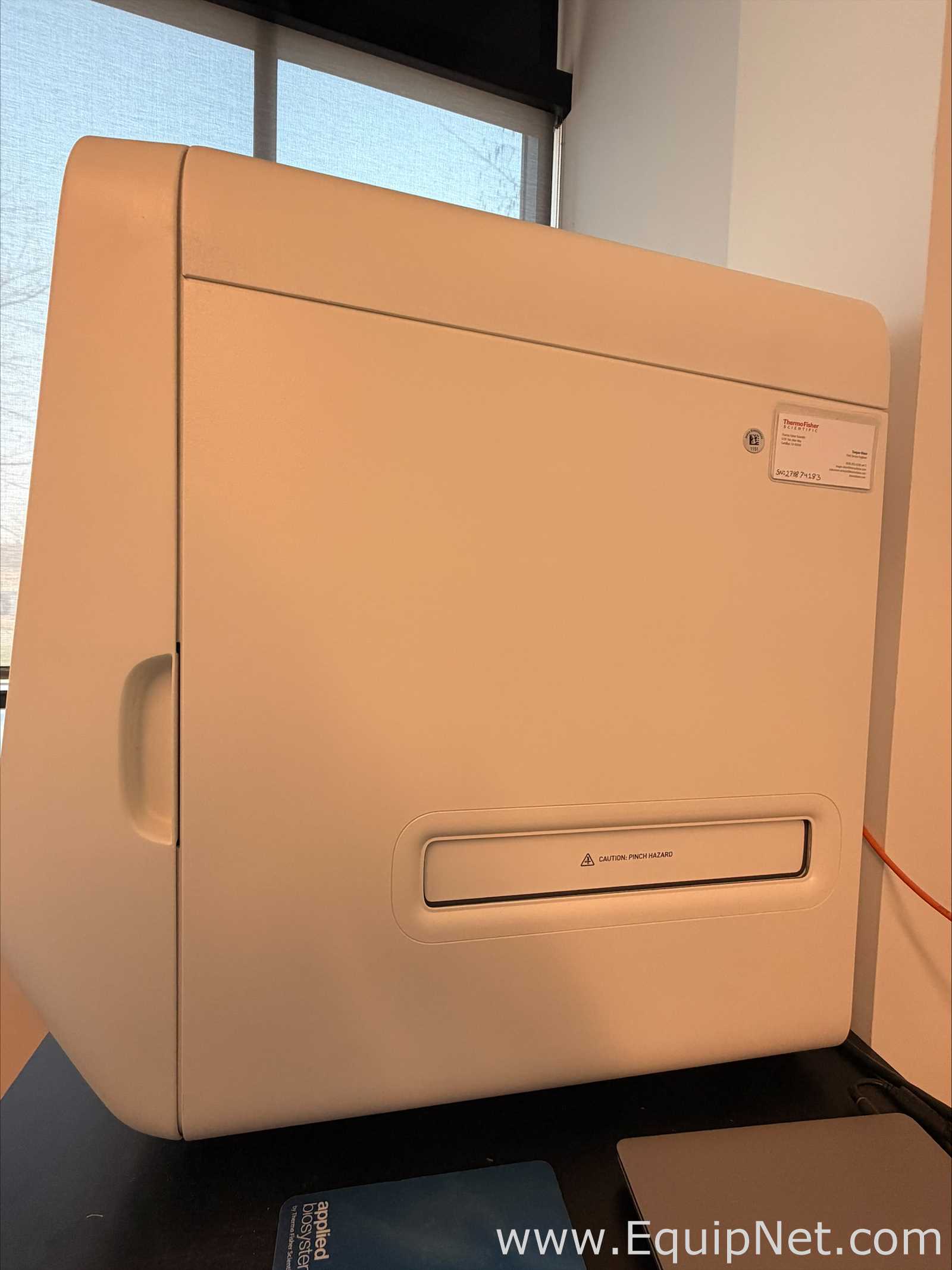 Thermo Fisher Scientific Thermo Fisher QuantStudio 7 Flex PCR and Thermal Cycler