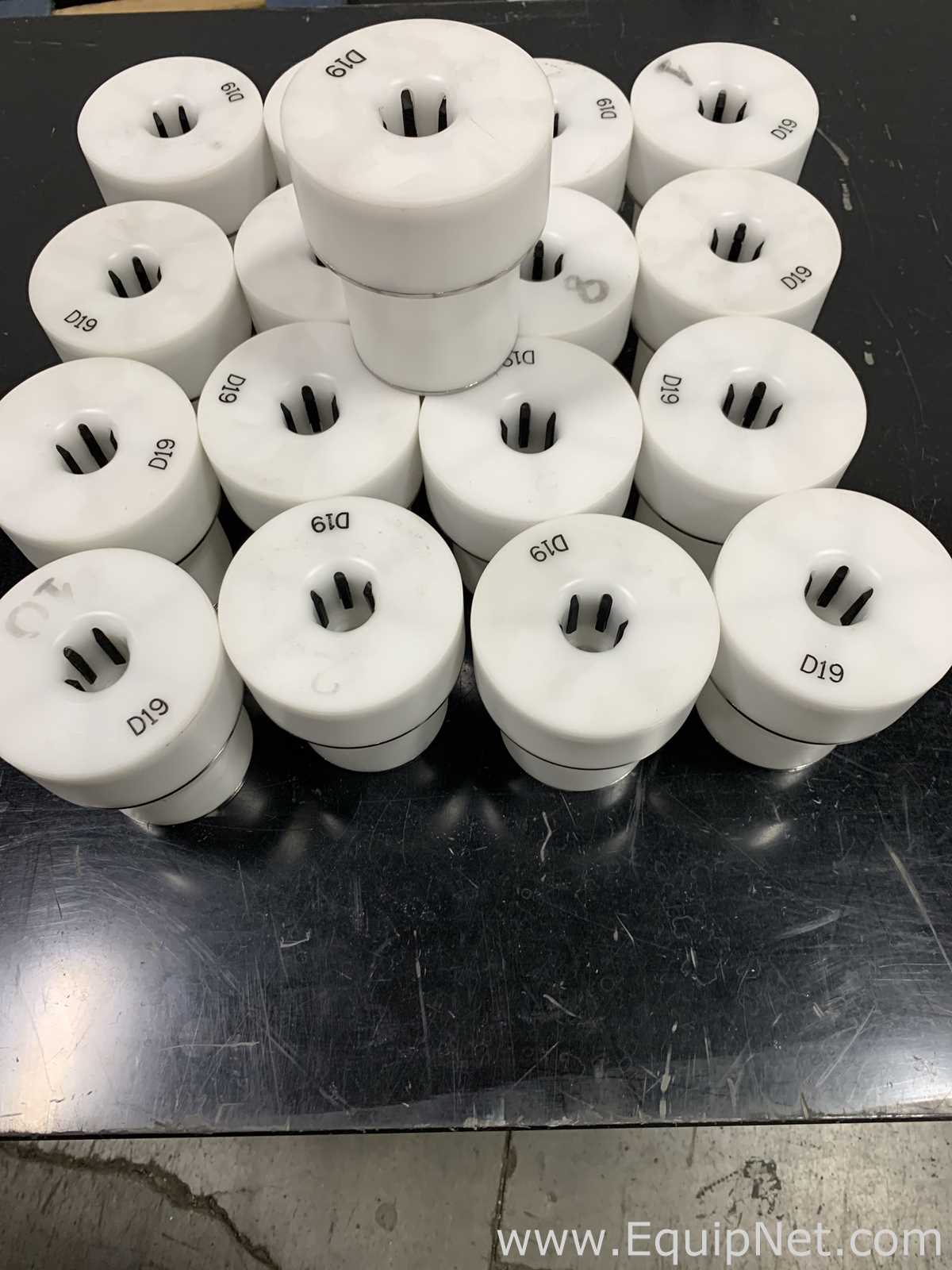 Linha de Envase de Bisnagas IWK Verpackungstechnik GmbH 2843439