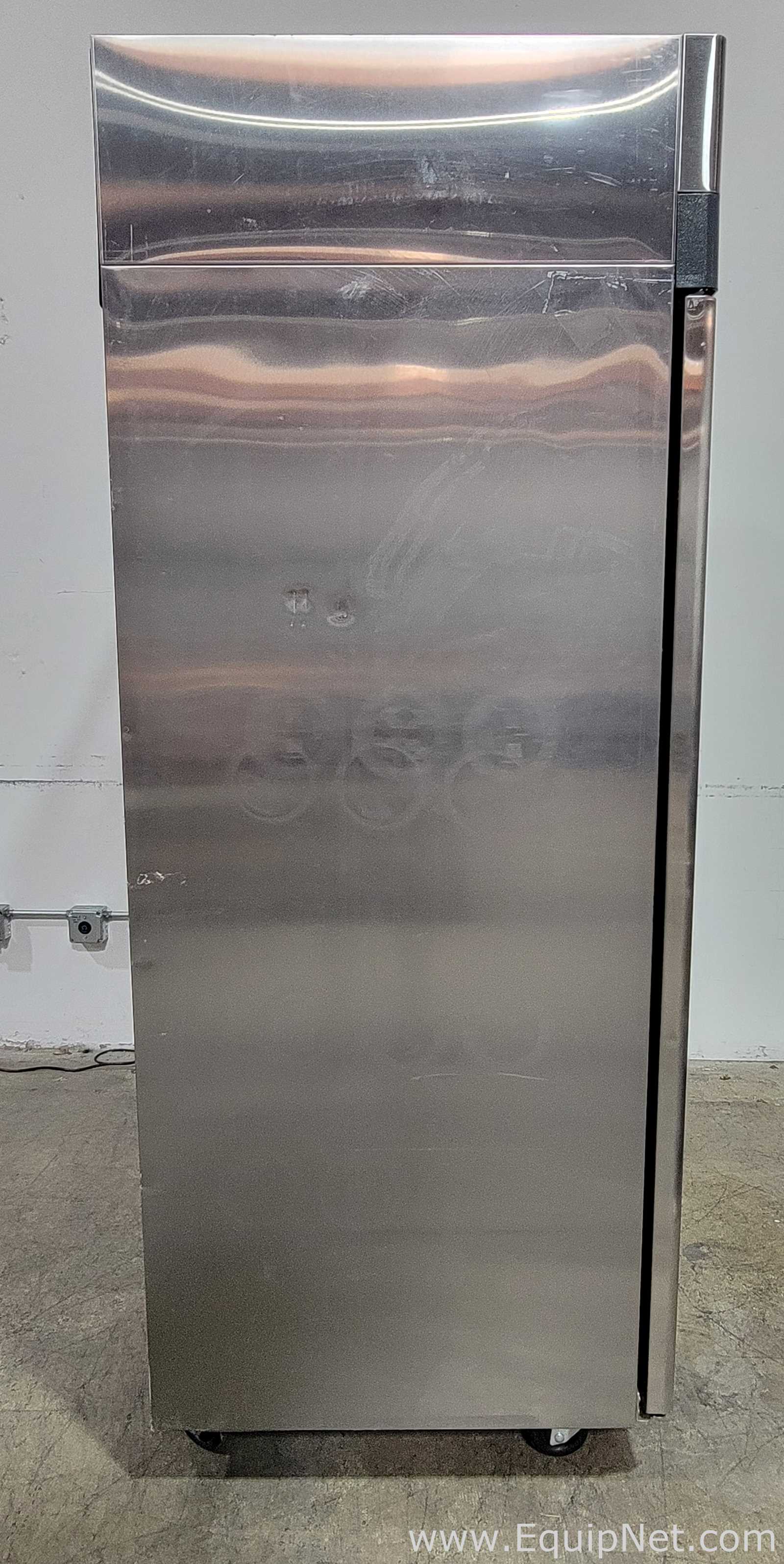 Migali Industries Inc. C-2R-HC Refrigerator