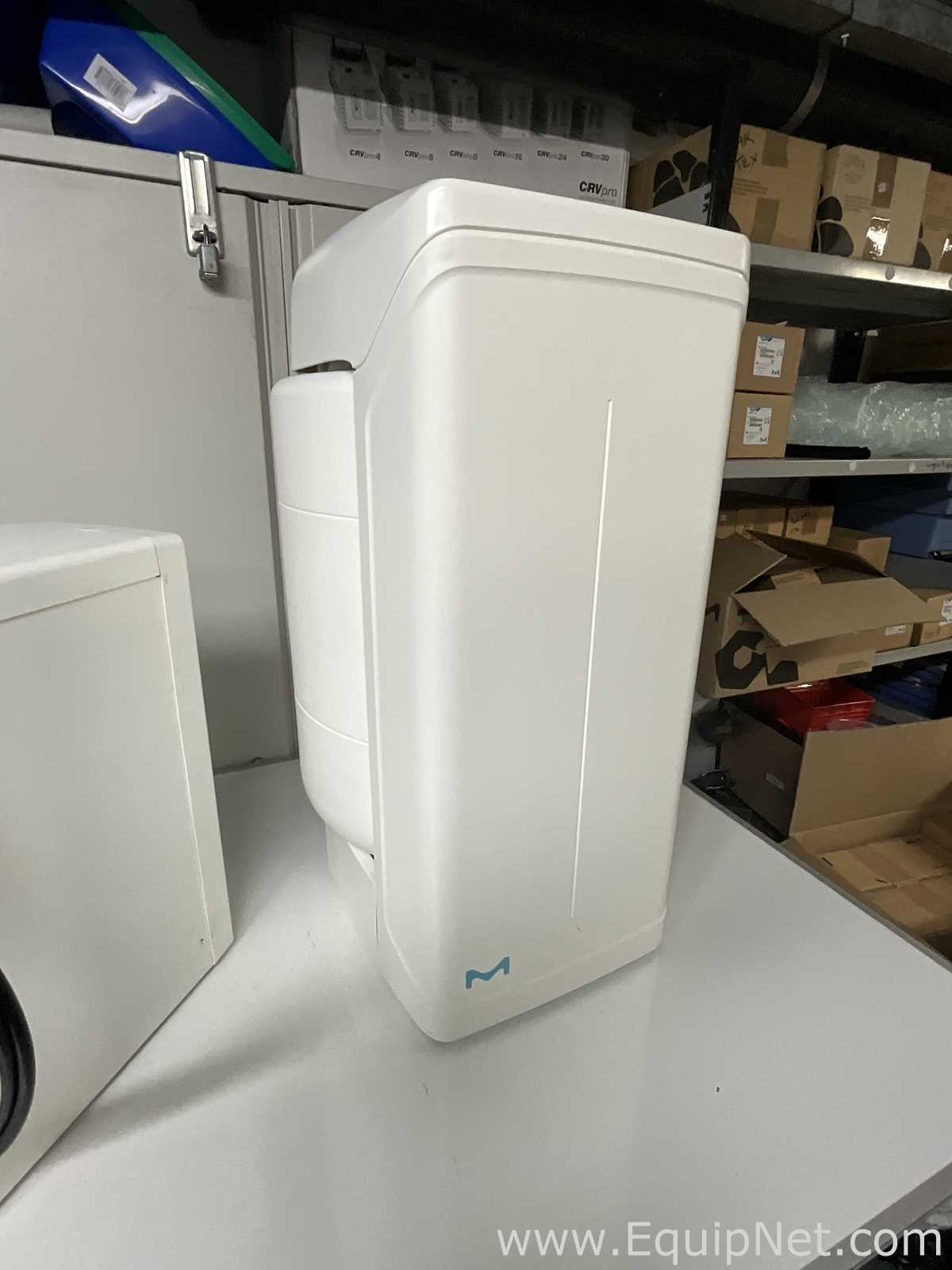 Sistema de Purificação e Destilação de Água Millipore RiOs Essential 5.  50 Litros