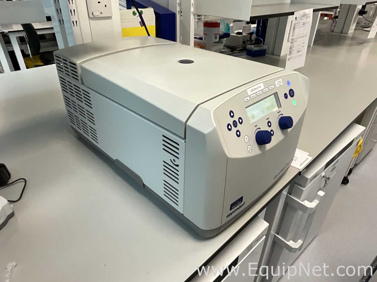 Centrífuga para Laboratórios Eppendorf 5430 R