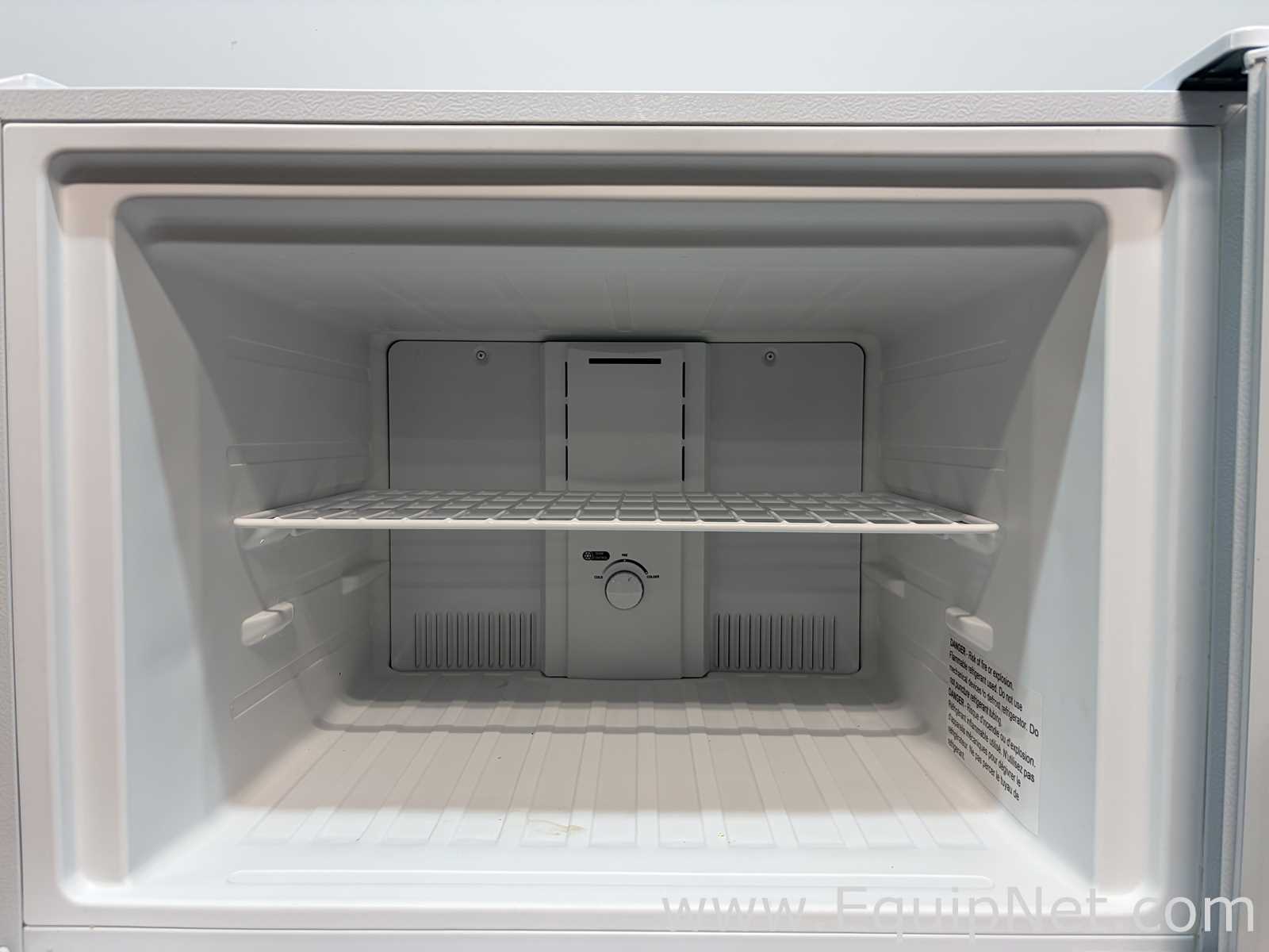 Thermo Scientific GTTSV18CPSA General-Purpose Laboratory Refrigerator/Freezer Combination Unit