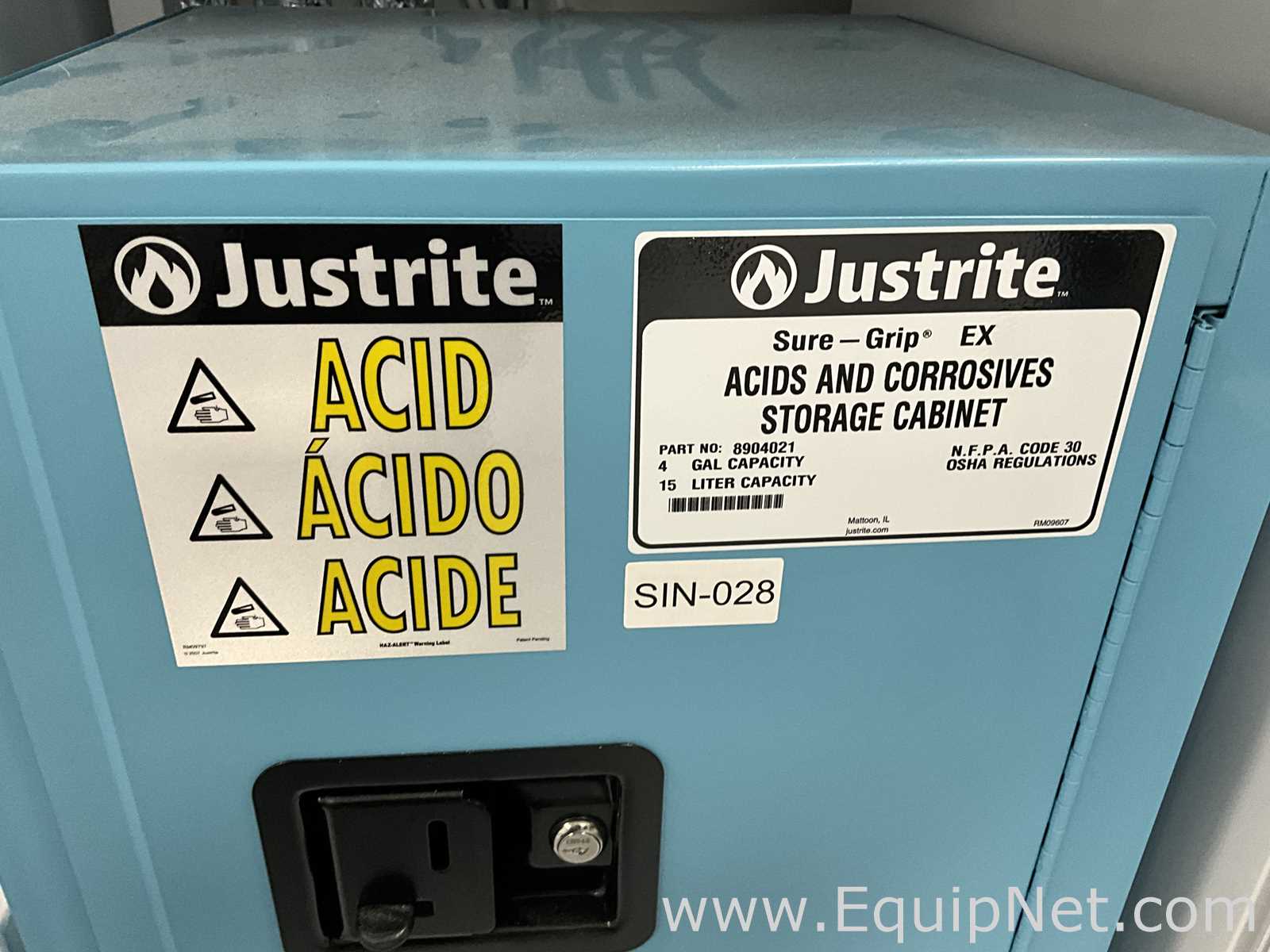 Justrite 15 Litre Hazardous Chemical Storage Cabinet