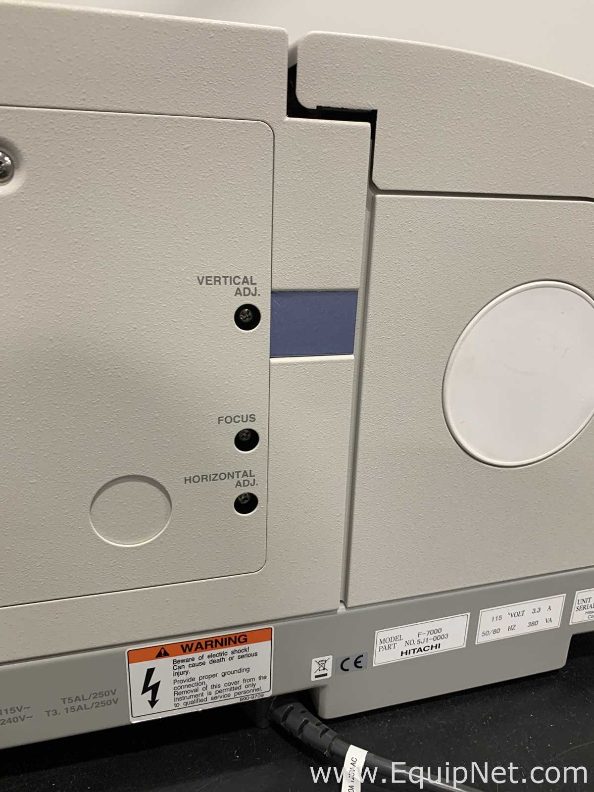 Hitachi F-7000 Spectrophotometer