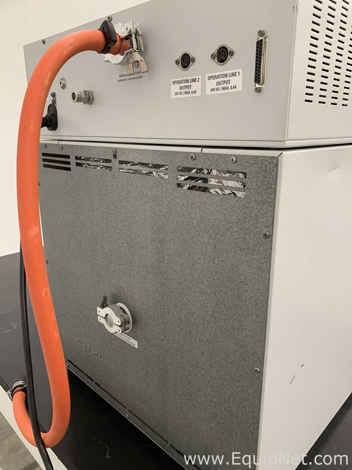 Binder VD 23 Vacuum Oven with Vacuum Pump