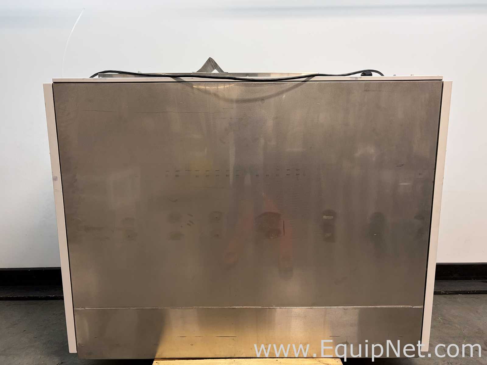 Baker Company SG603 SterilGARD III Advance Biological Safety Cabinet